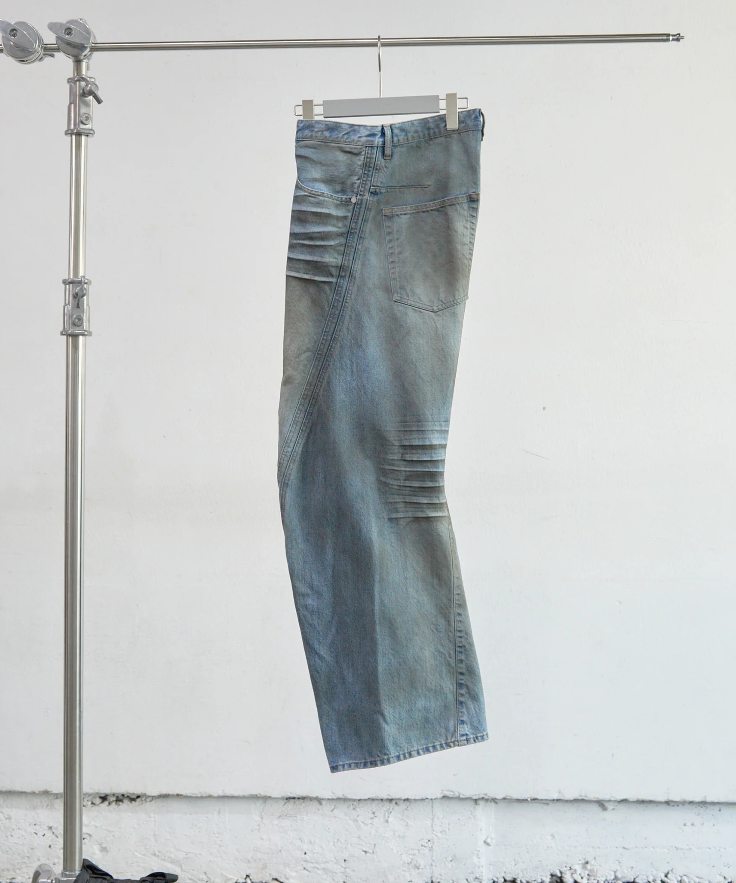 3D TWISTED WIDE LEG JEANS NVRFRGT