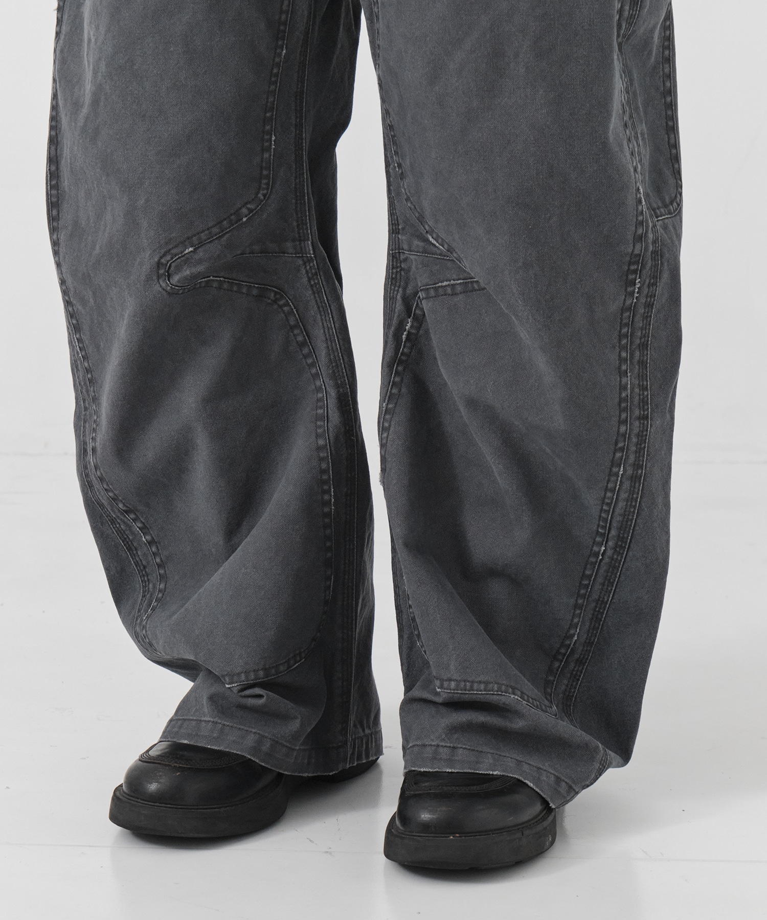 duck double knee curved leg pants CONZ