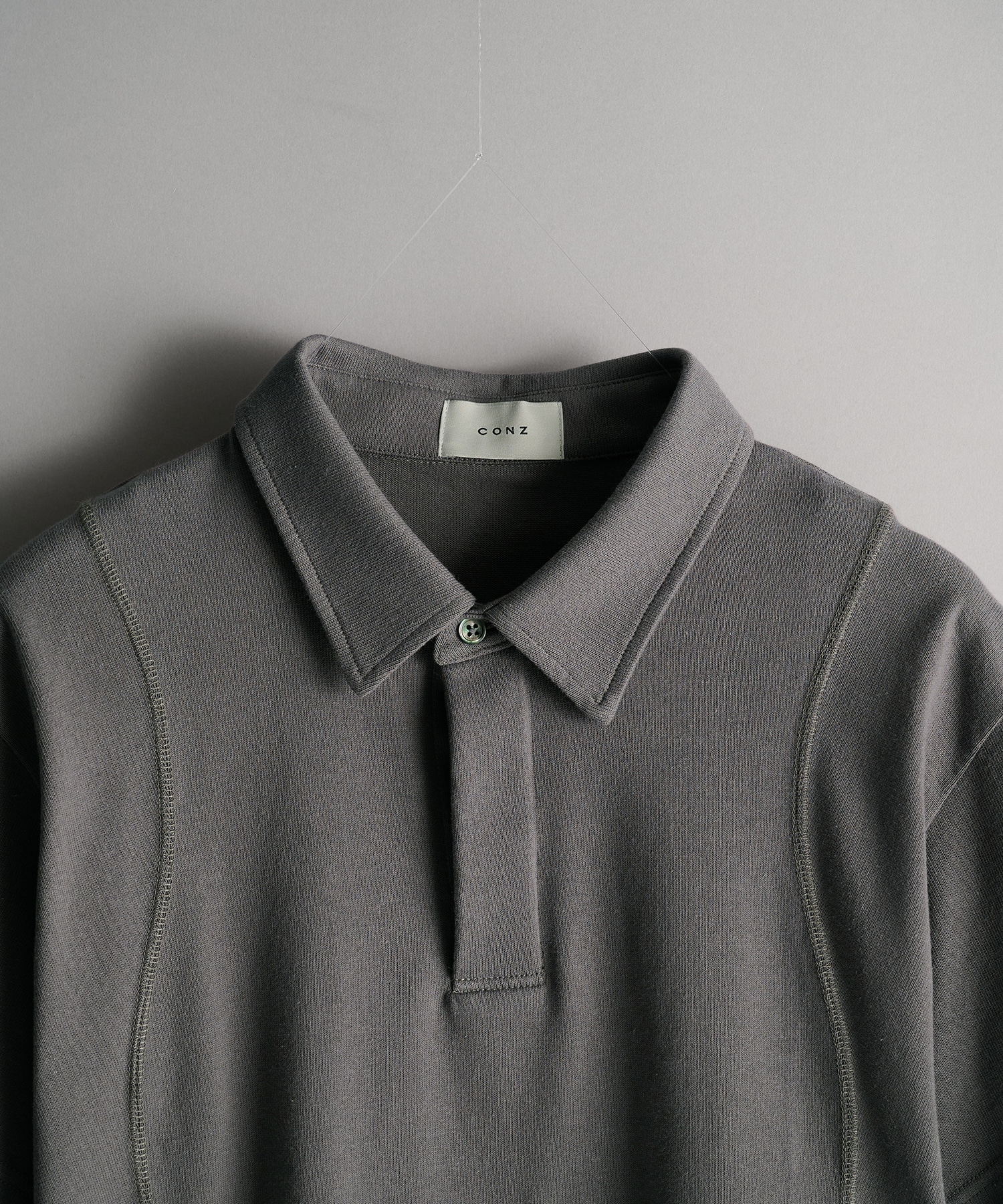 fly front polo CONZ