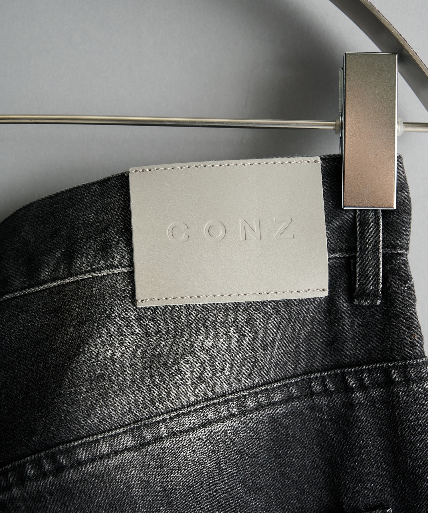 flare cut jeans CONZ