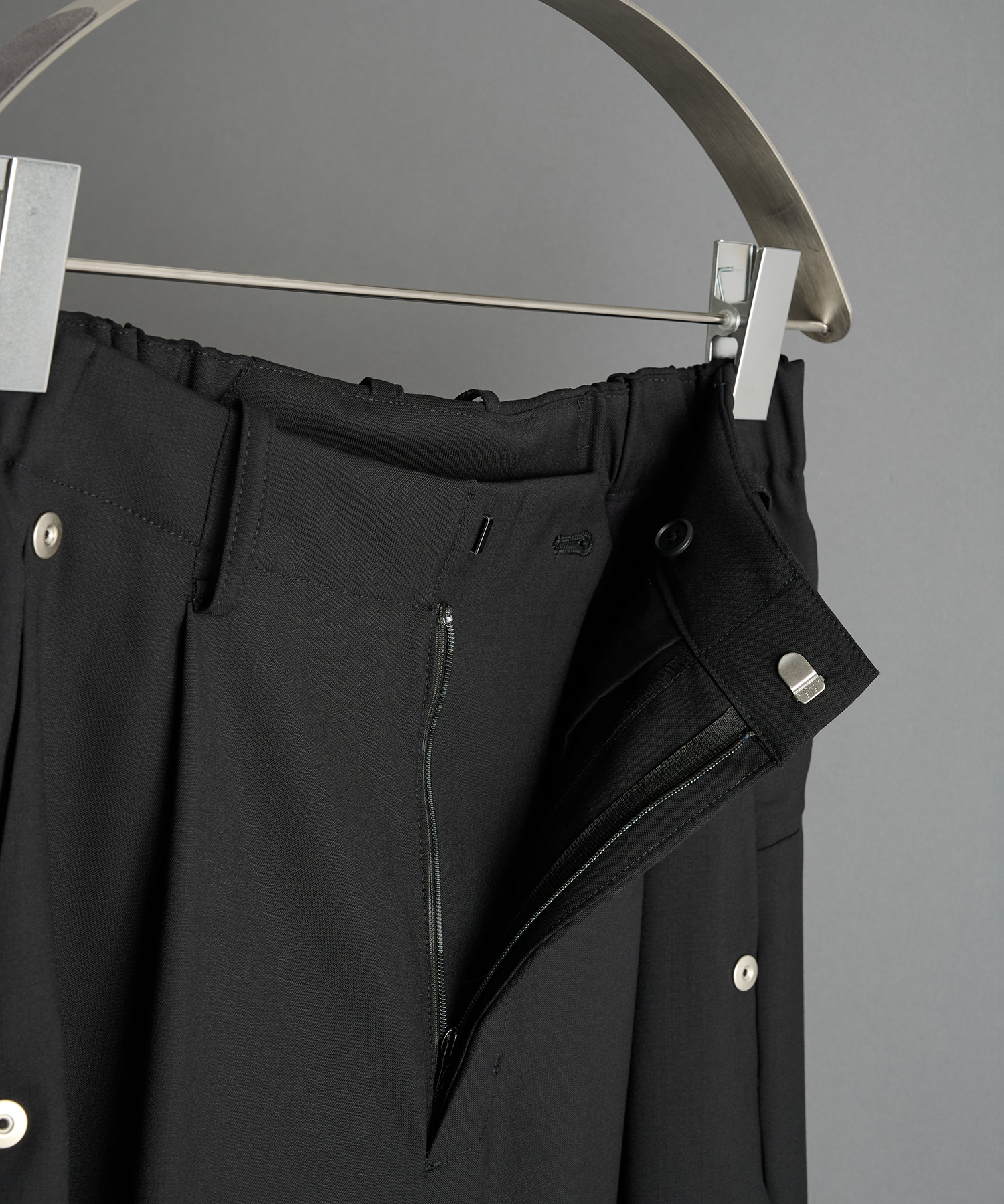 curve leg trousers 2.0 CONZ