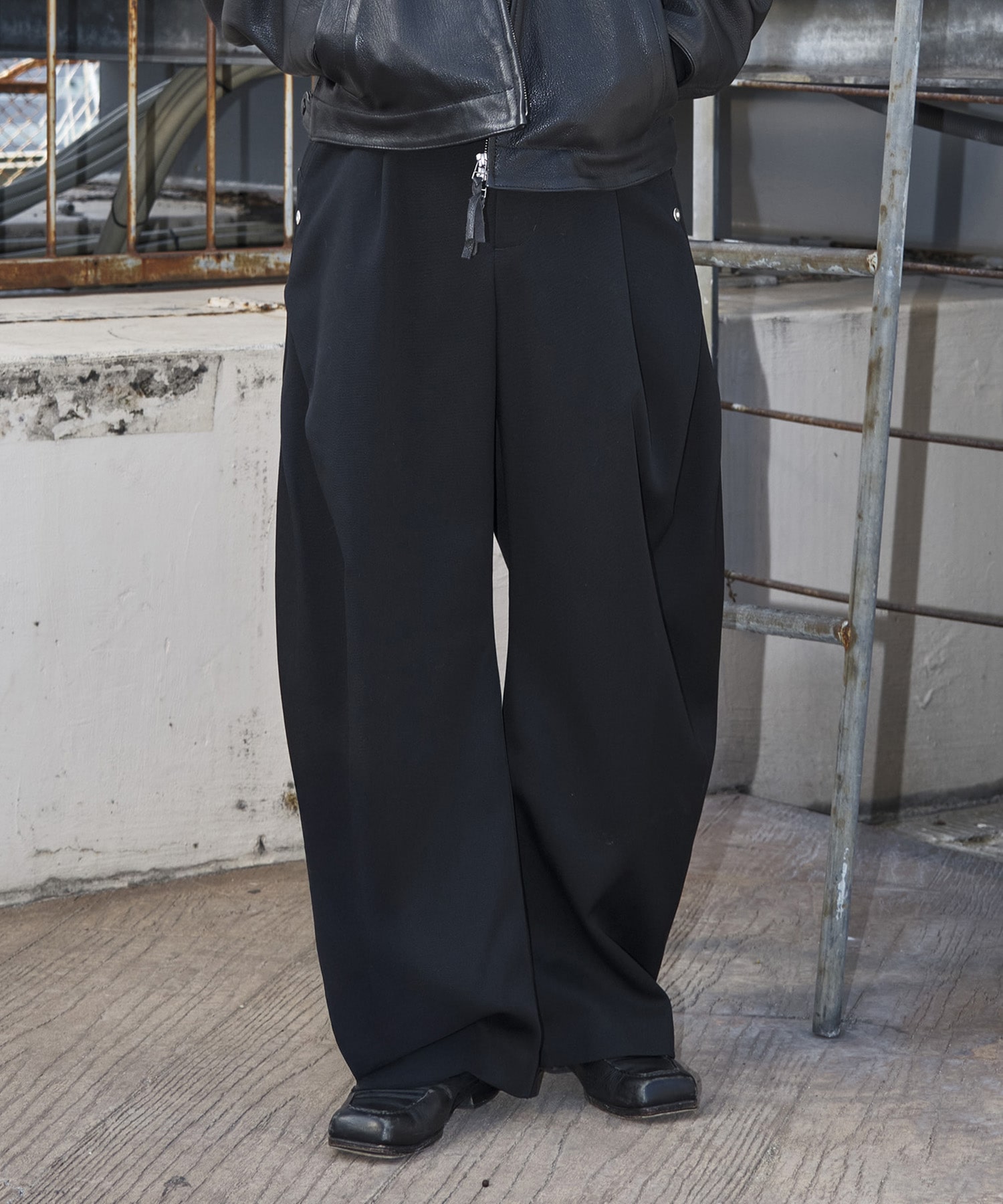 curve leg trousers GABA CONZ