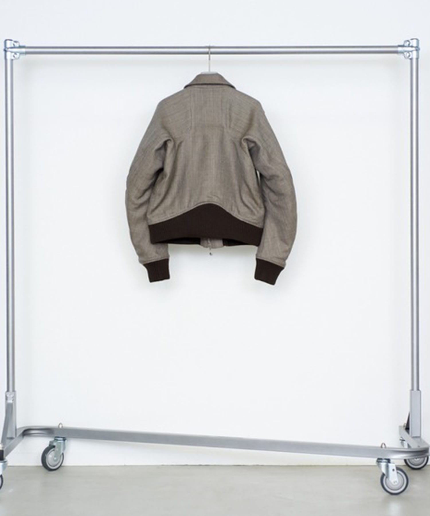 ZIP UP PADDED SHORT BOMBER JACKET NVRFRGT