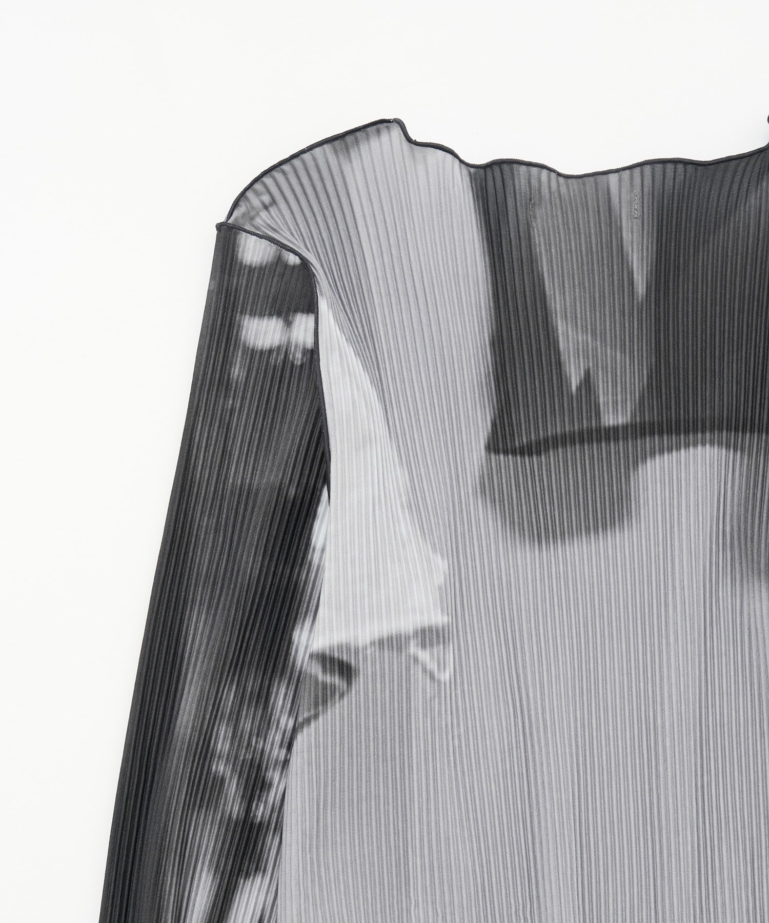 別注 GRAPHIC TINY TOP kotohayokozawa