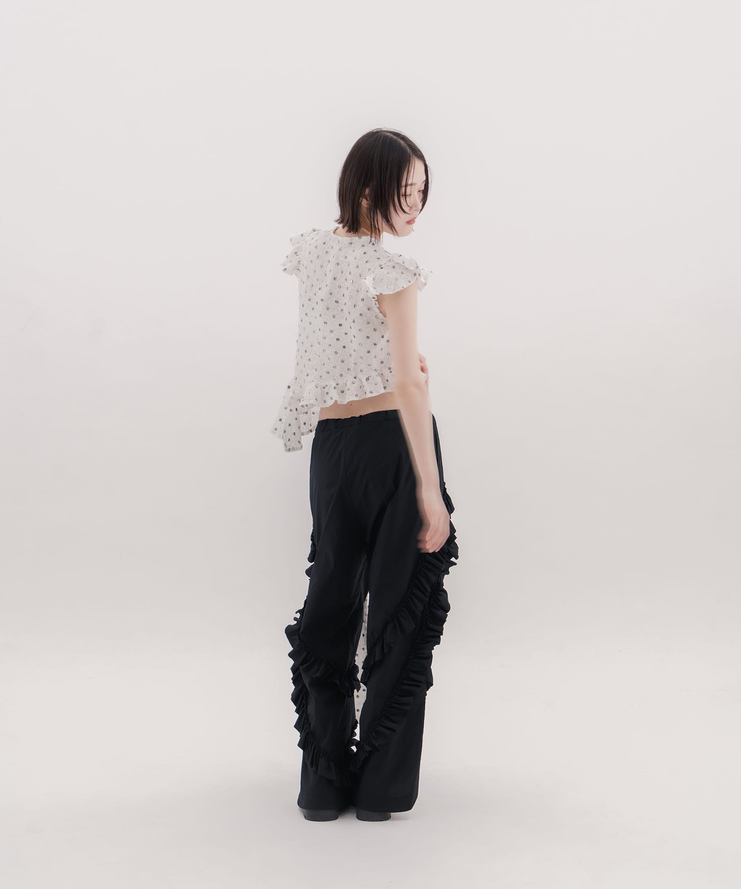WILD THINGS Frilled pants naokitomizuka