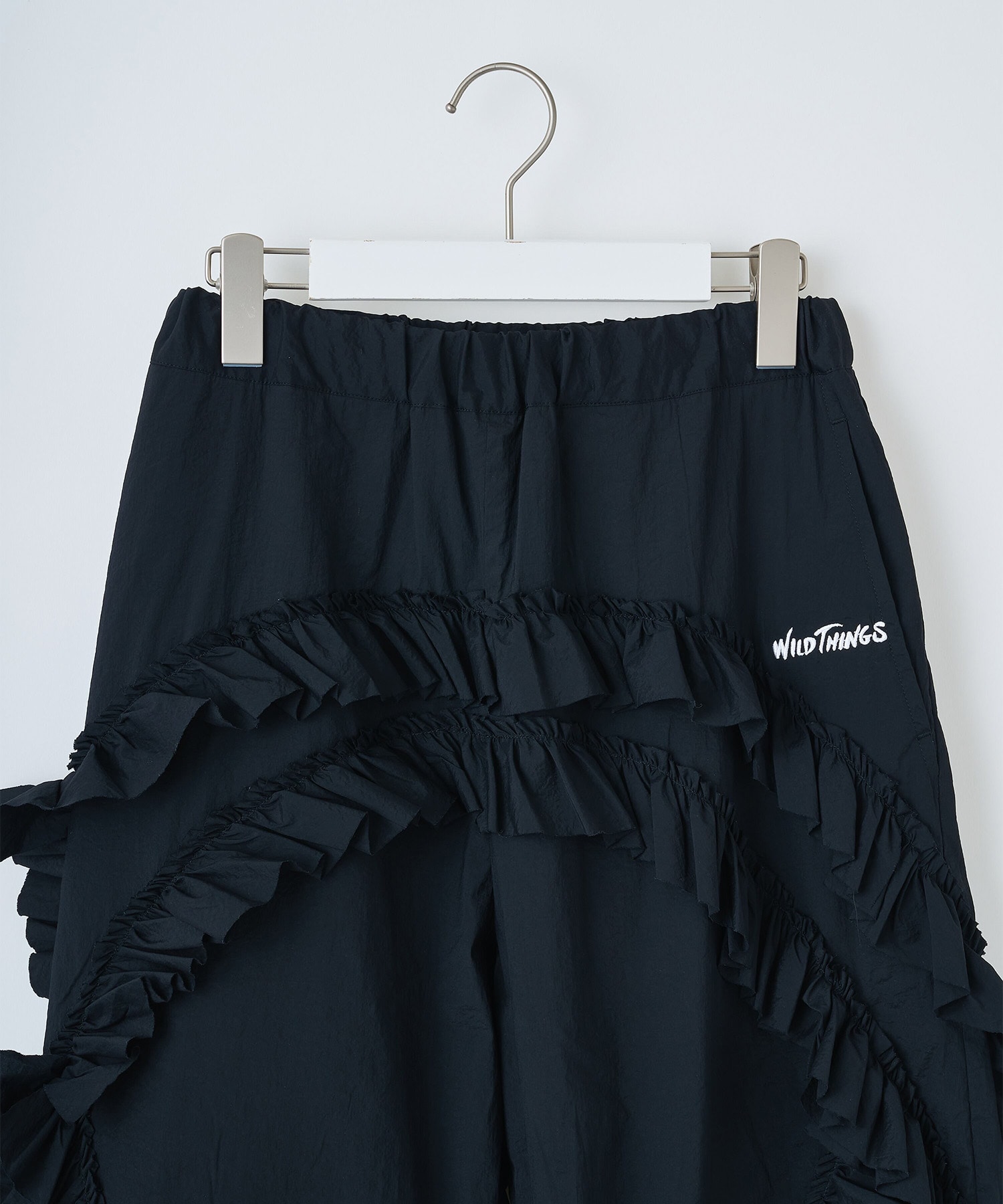 WILD THINGS Frilled pants naokitomizuka