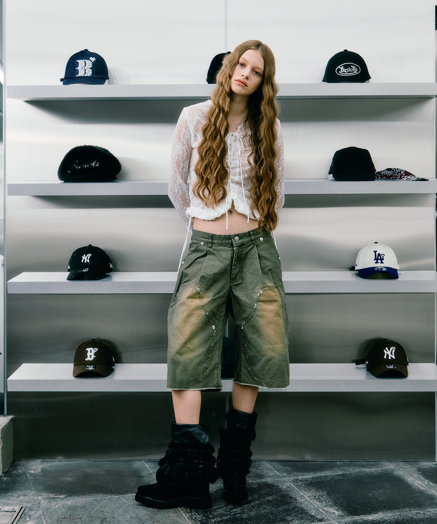 BASICKS×duck double knee curved leg shorts CONZ