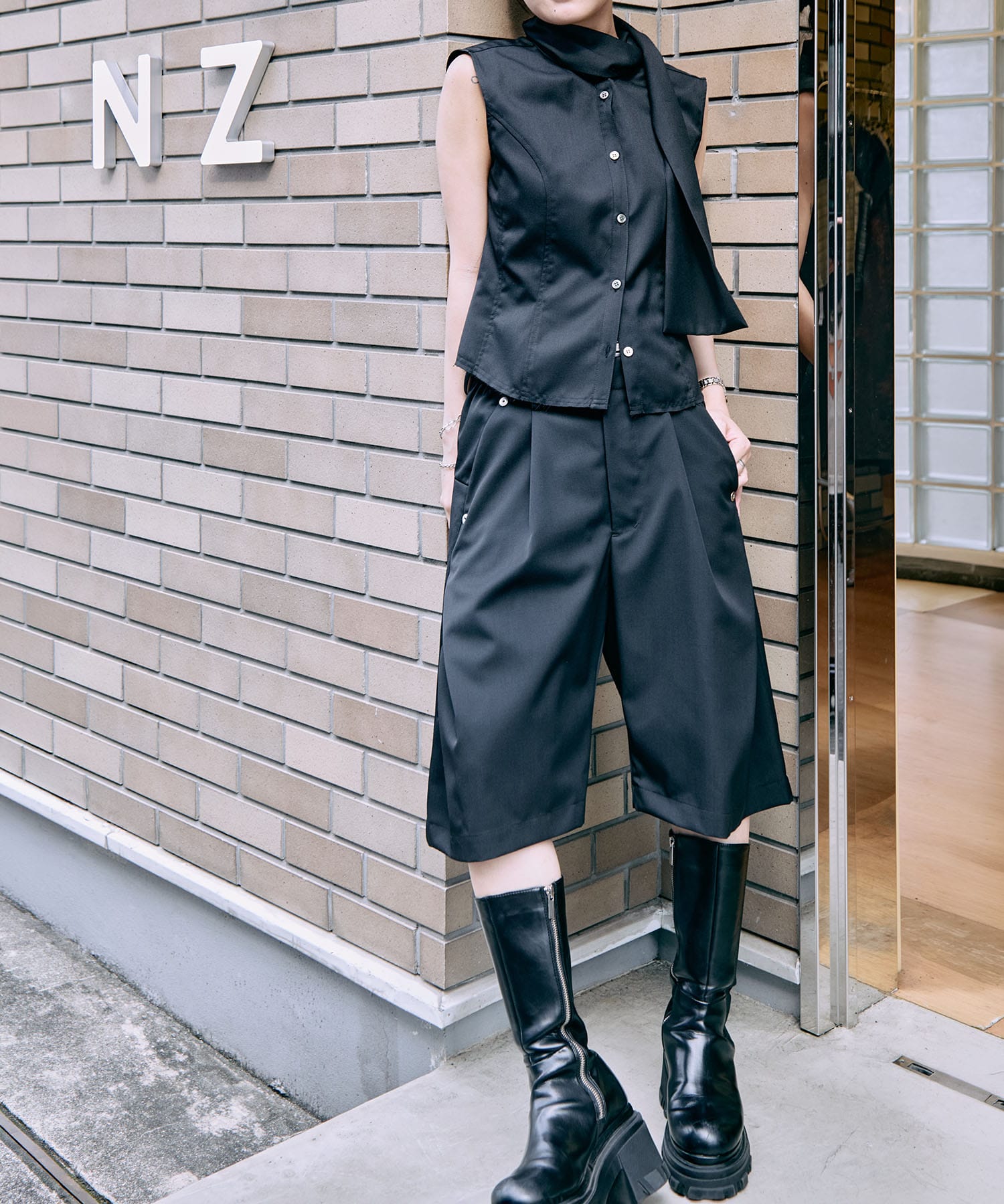 tied sleeve-less shirt CONZ