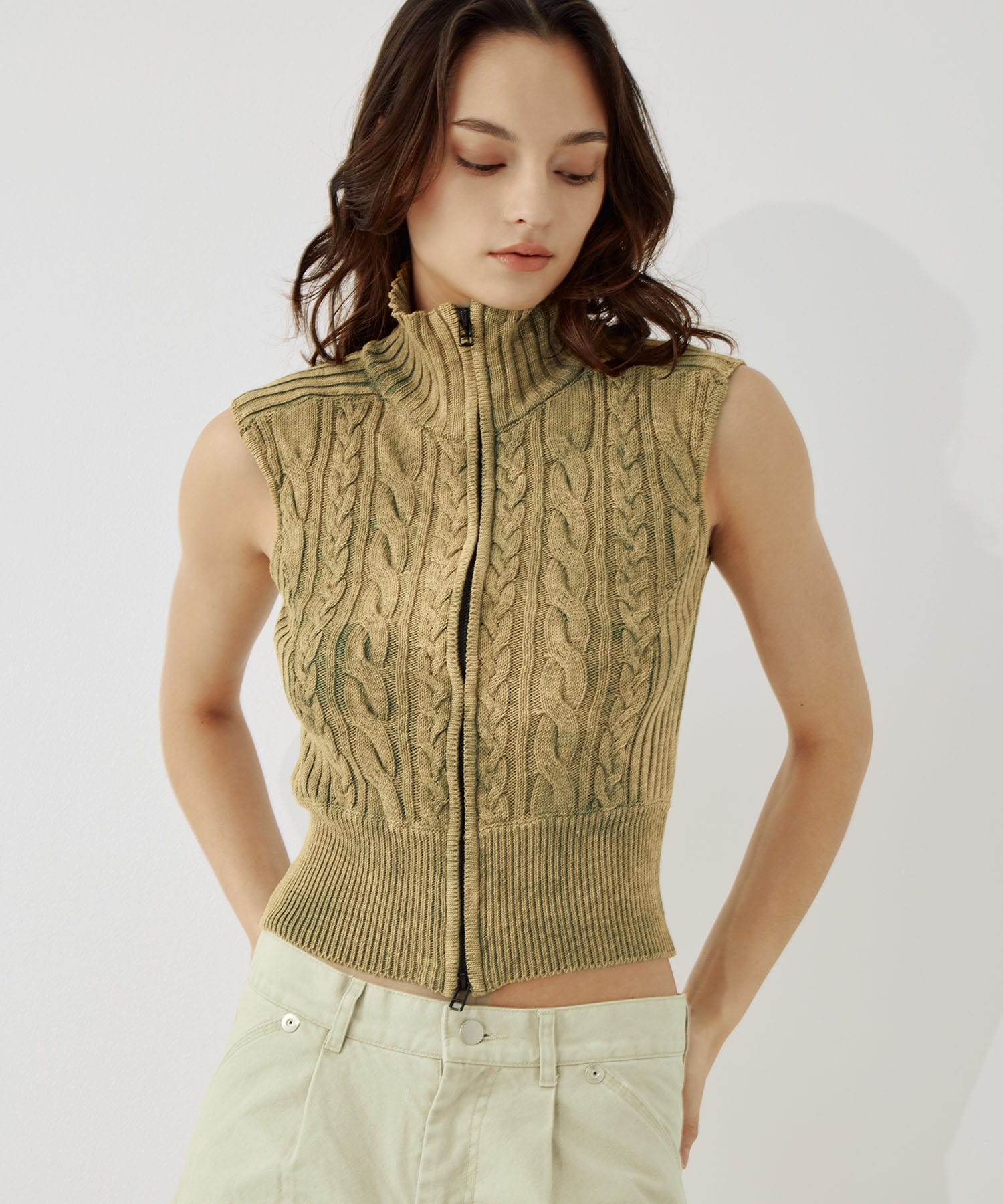 sleeveless zip knit tops CONZ