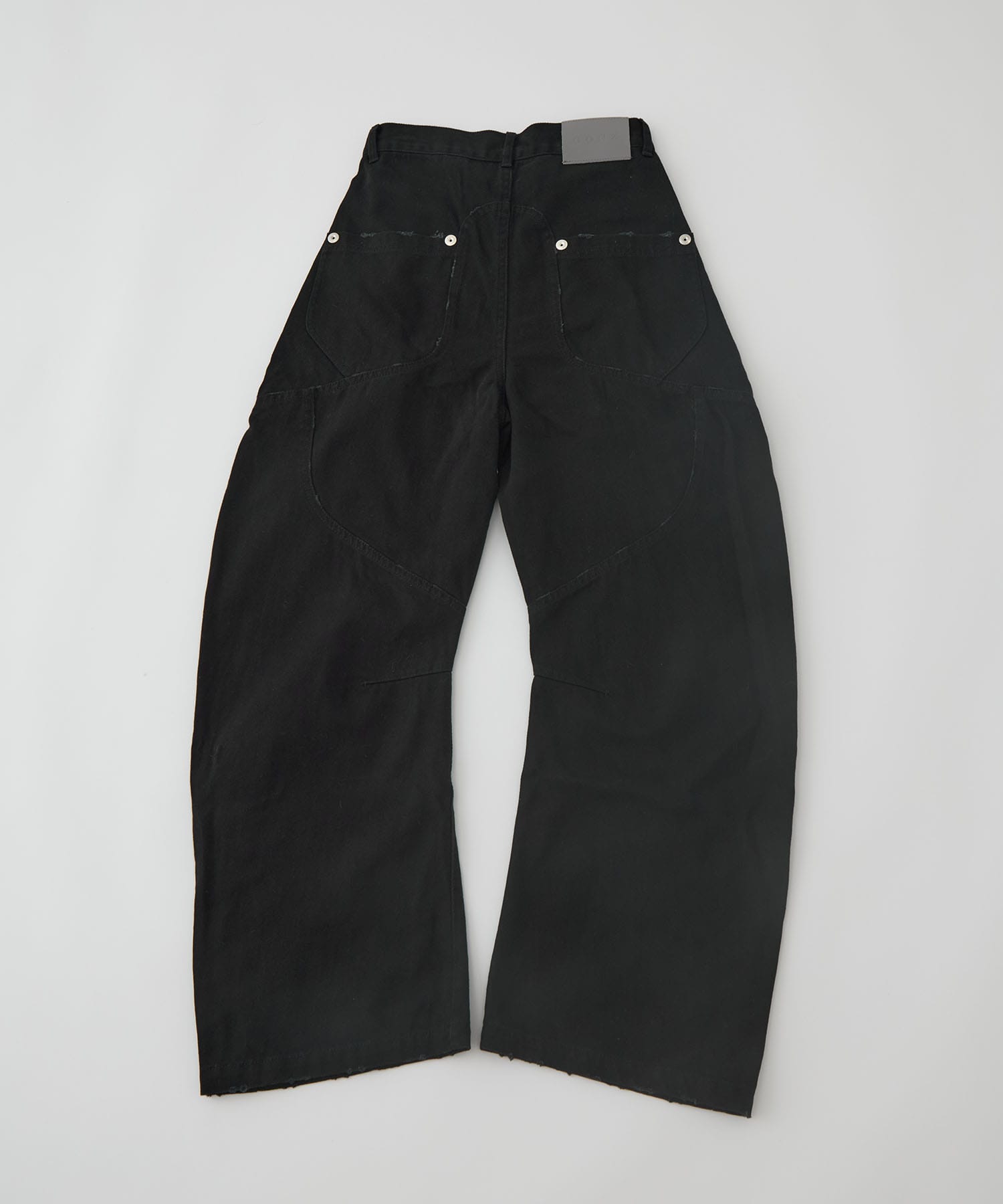 paint curved jeans CONZ