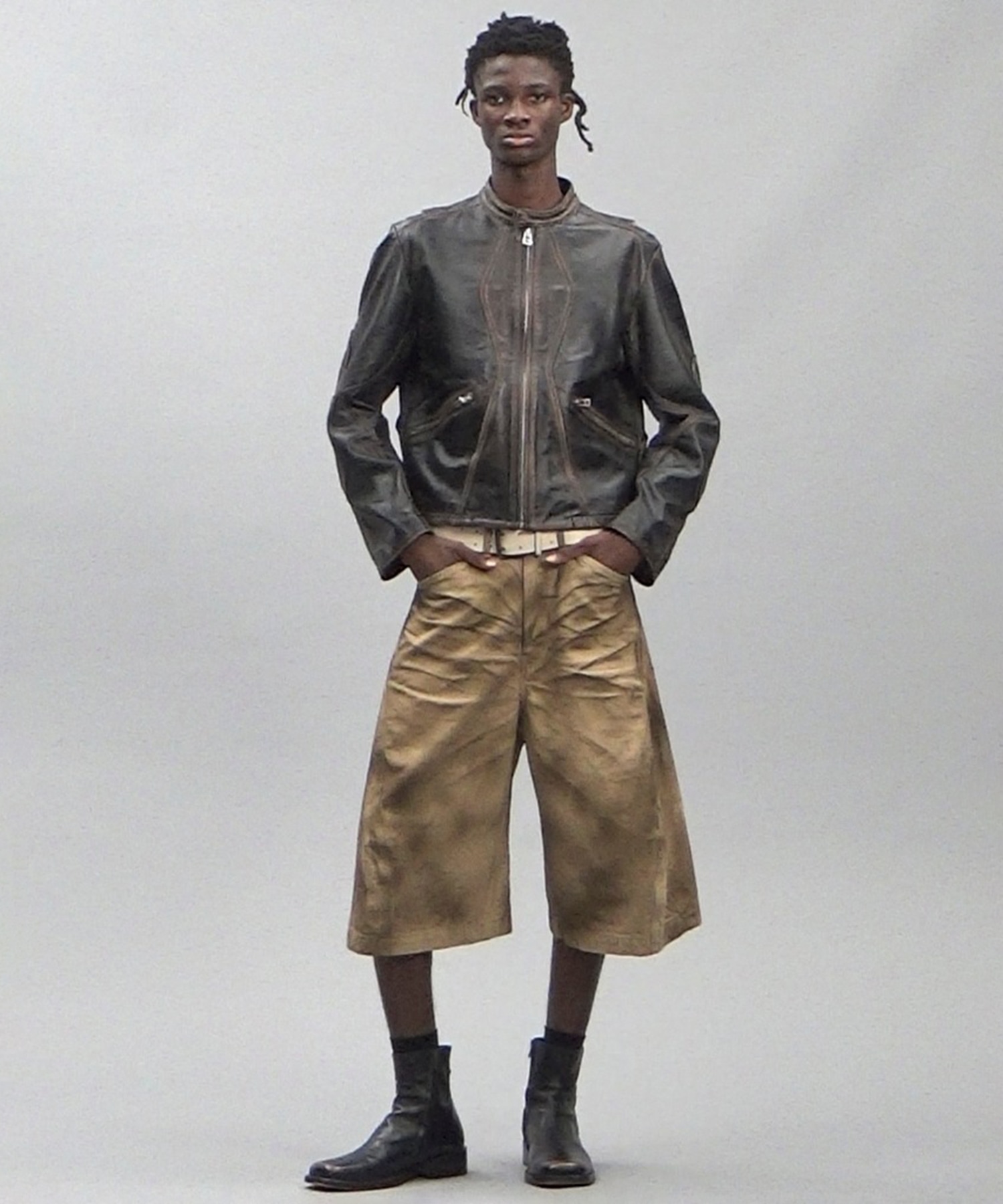 3D TWISTED SHORTS NVRFRGT