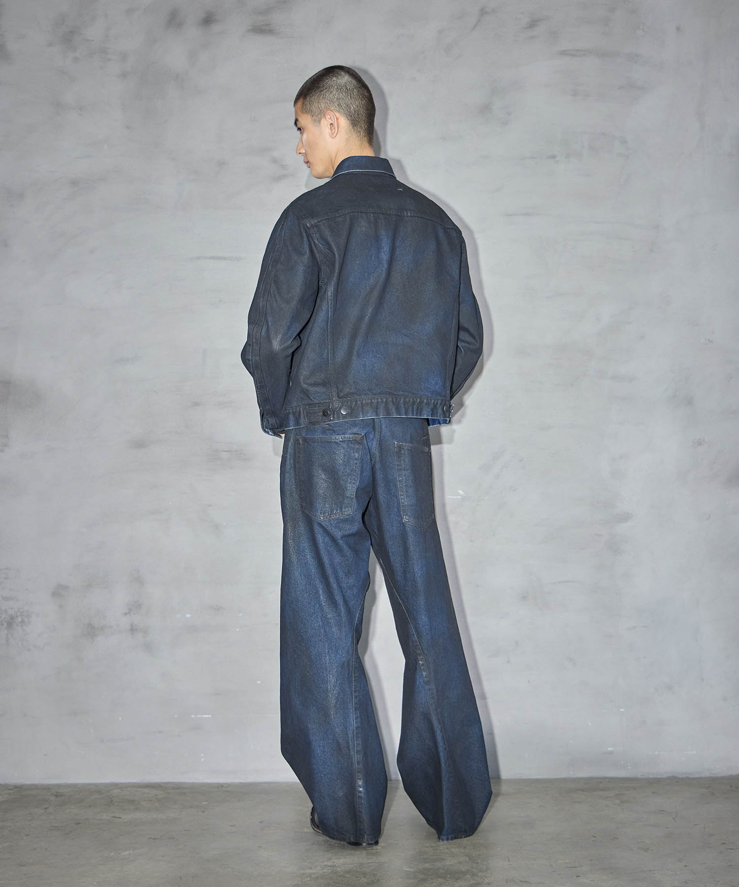 別注　COATING 3D TWISTED WIDE LEG JEANS NVRFRGT