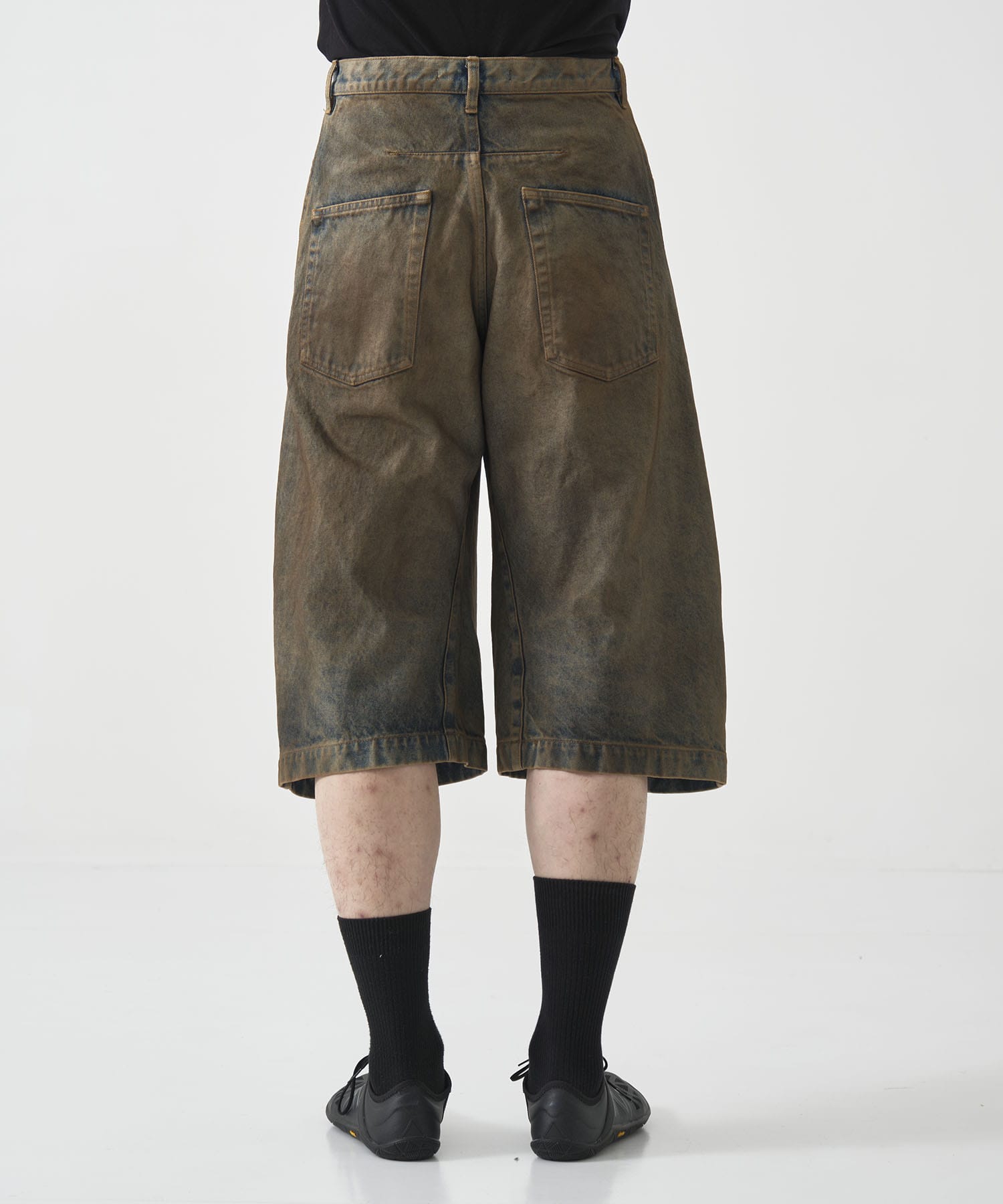 別注 3D TWISTED JORTS NVRFRGT