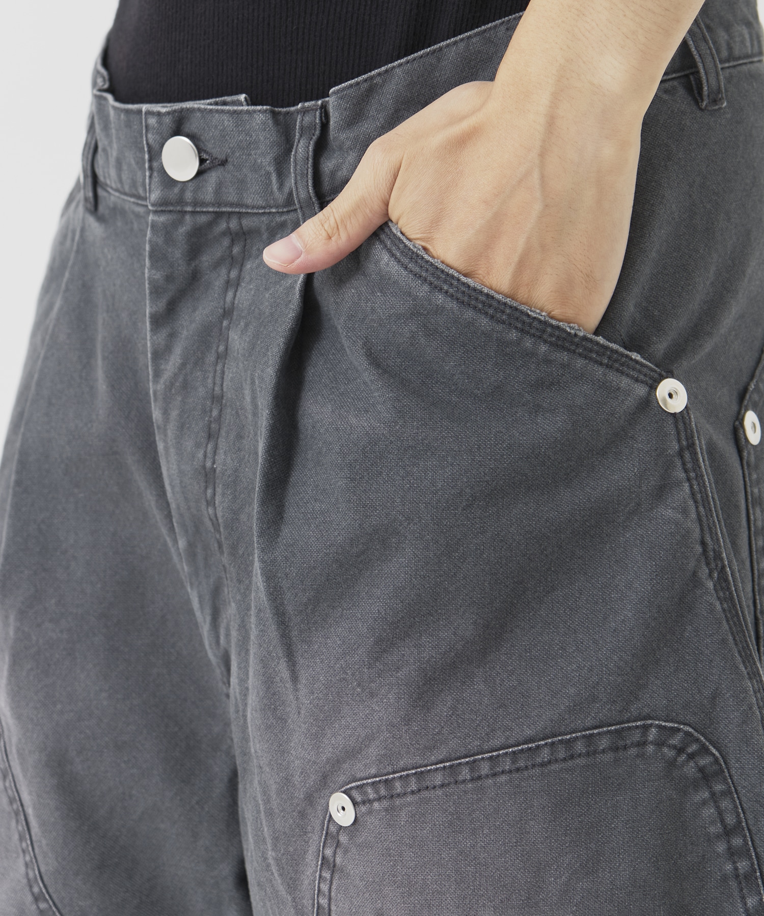 DUCK DOUBLE KNEE CURVED LEG SHORTS CONZ