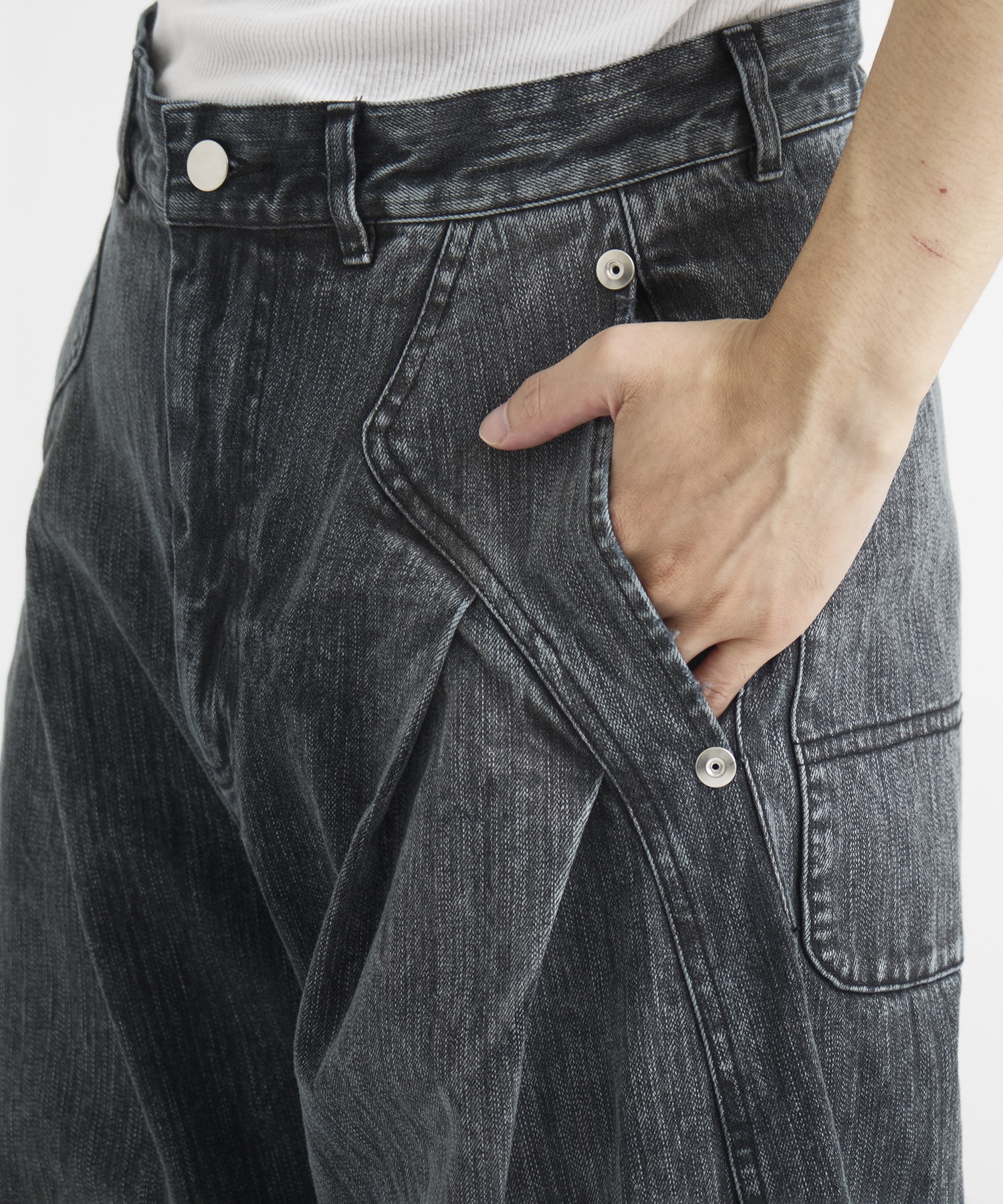 COLOR DYED SLAB CRVED DENIM CONZ