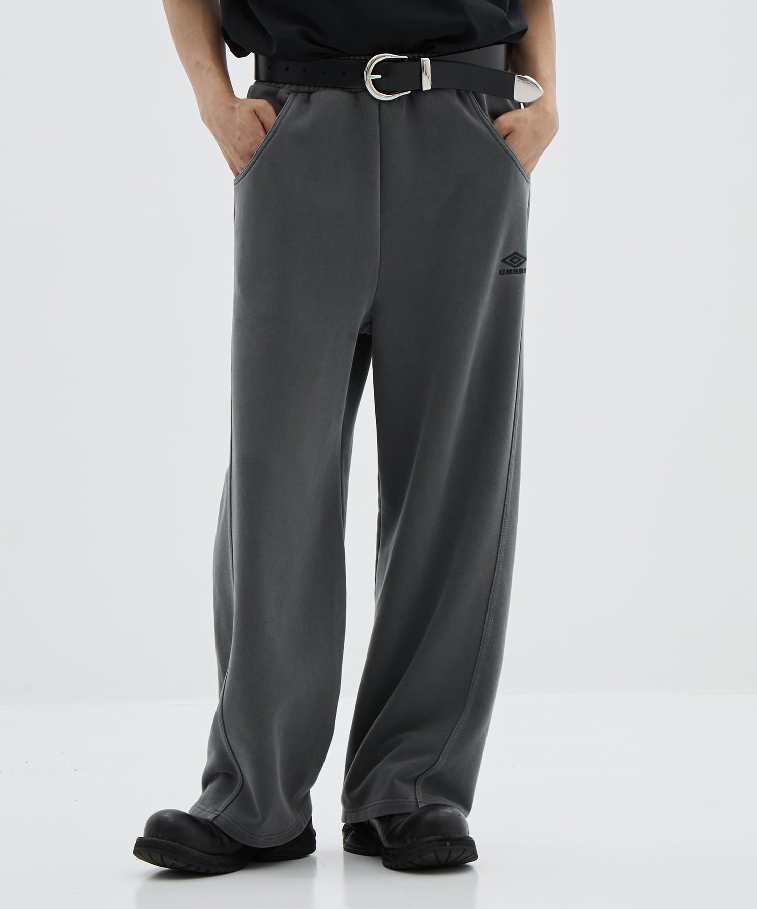 UMBRO 3D FADE SWEAT PANTS JieDa