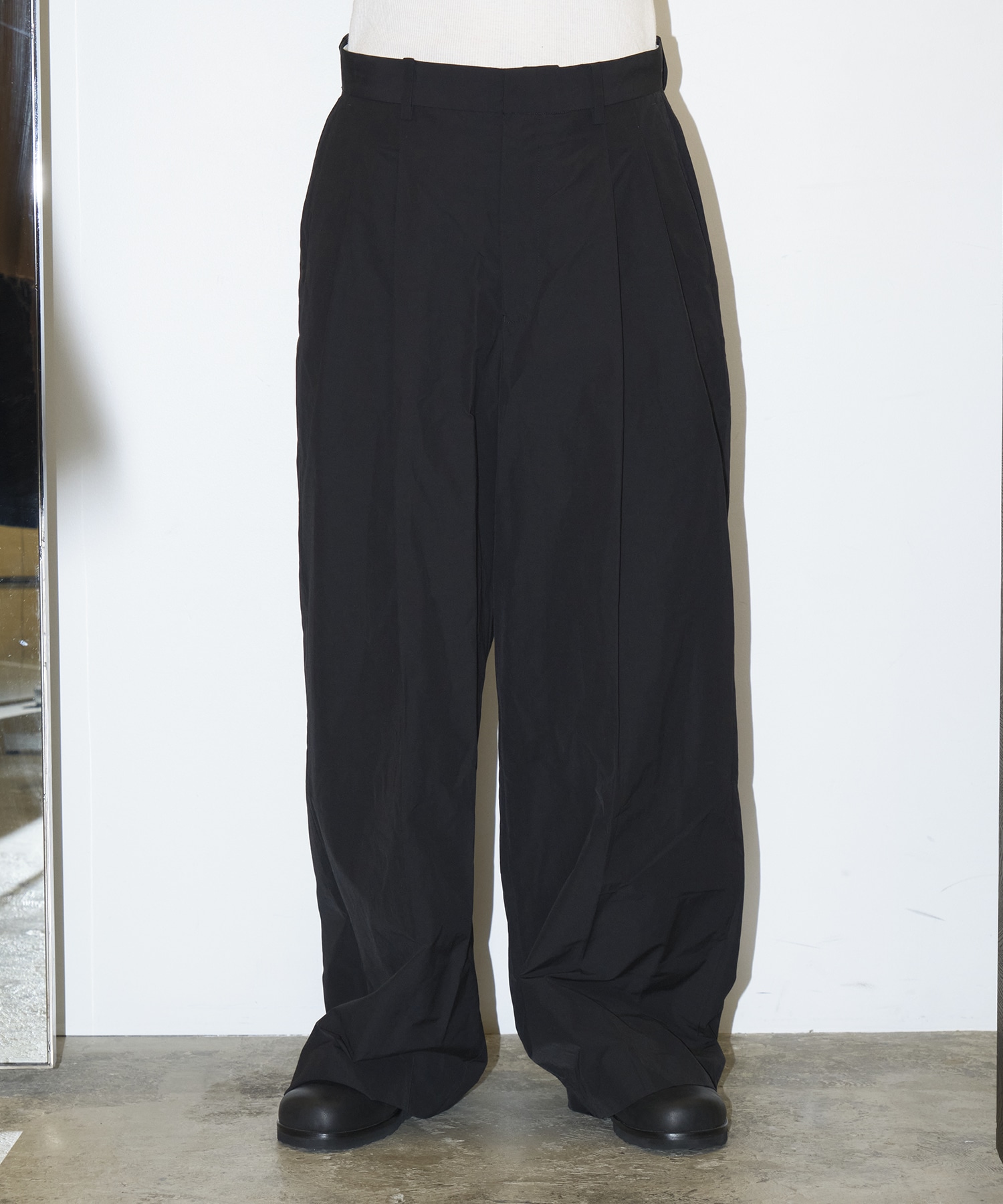 EWP 2 Tuck Trousers COOTIE PRODUCTIONS