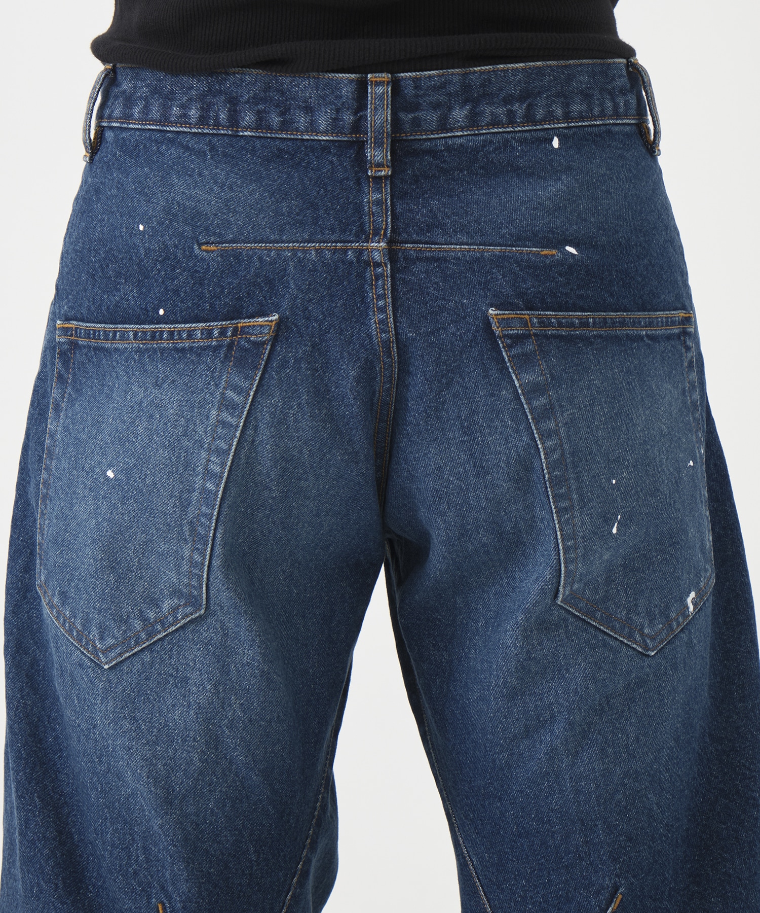 別注 TWISTED CURVED LEG JEANS NVRFRGT