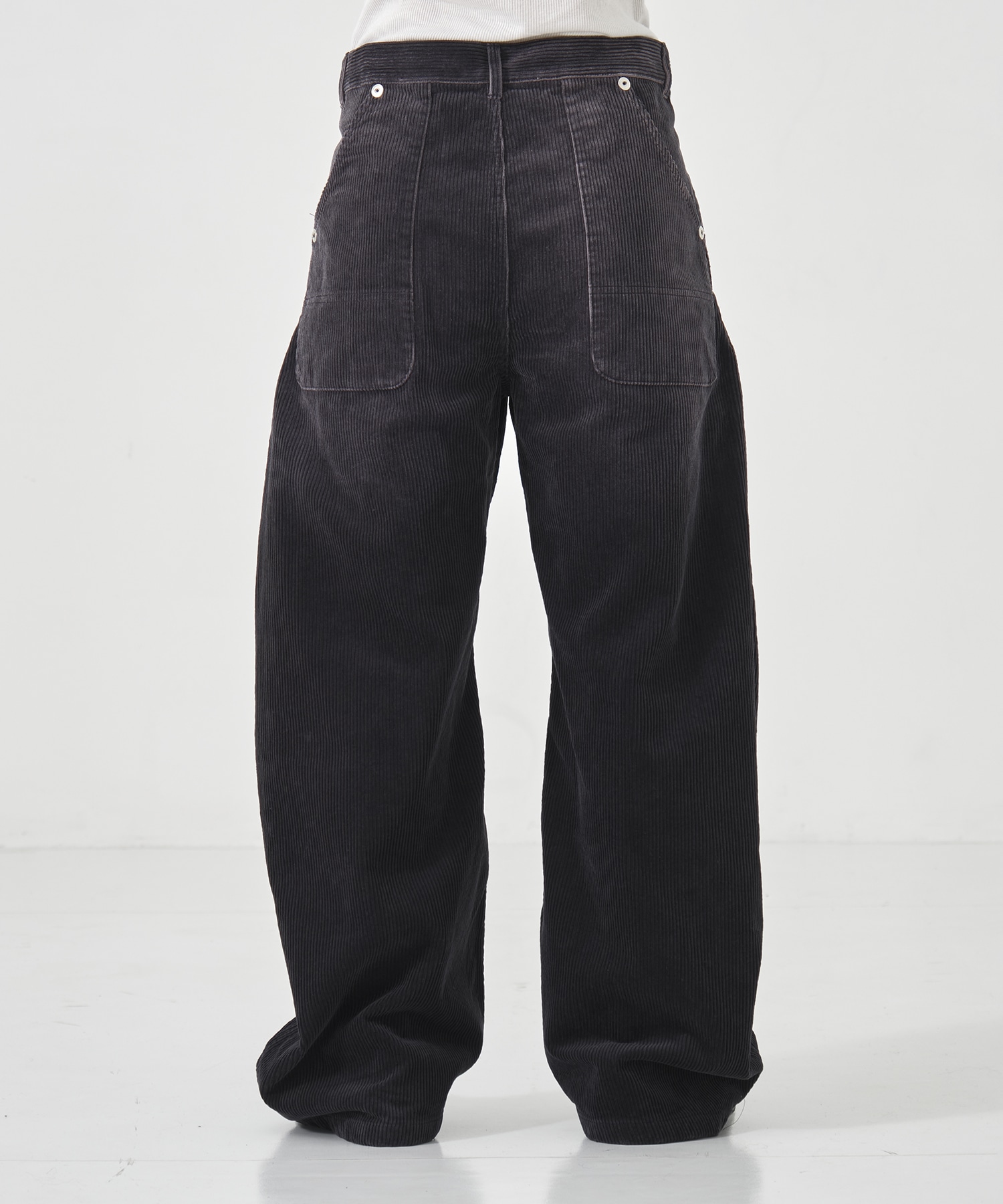 CORDUROY CURVED LEG PANTS CONZ