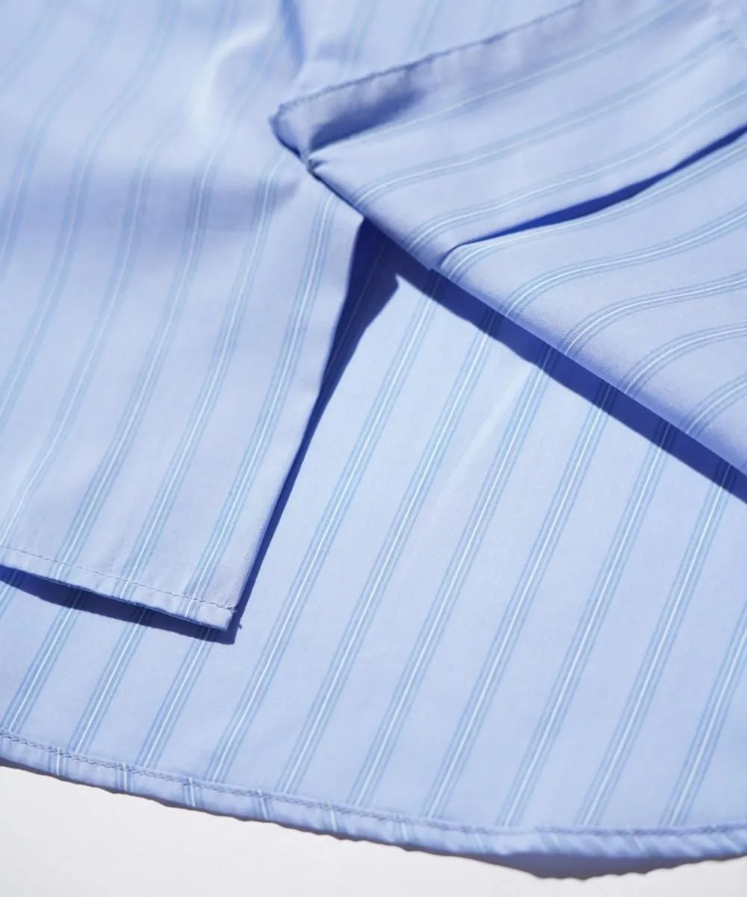 FLOATING HEART SHIRT PHINGERIN