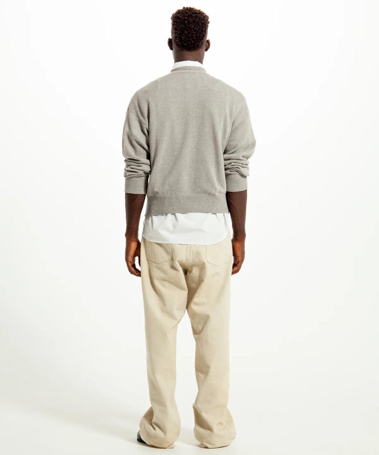 V NECK LIGHT KNIT SWEATER SimplyComplicated