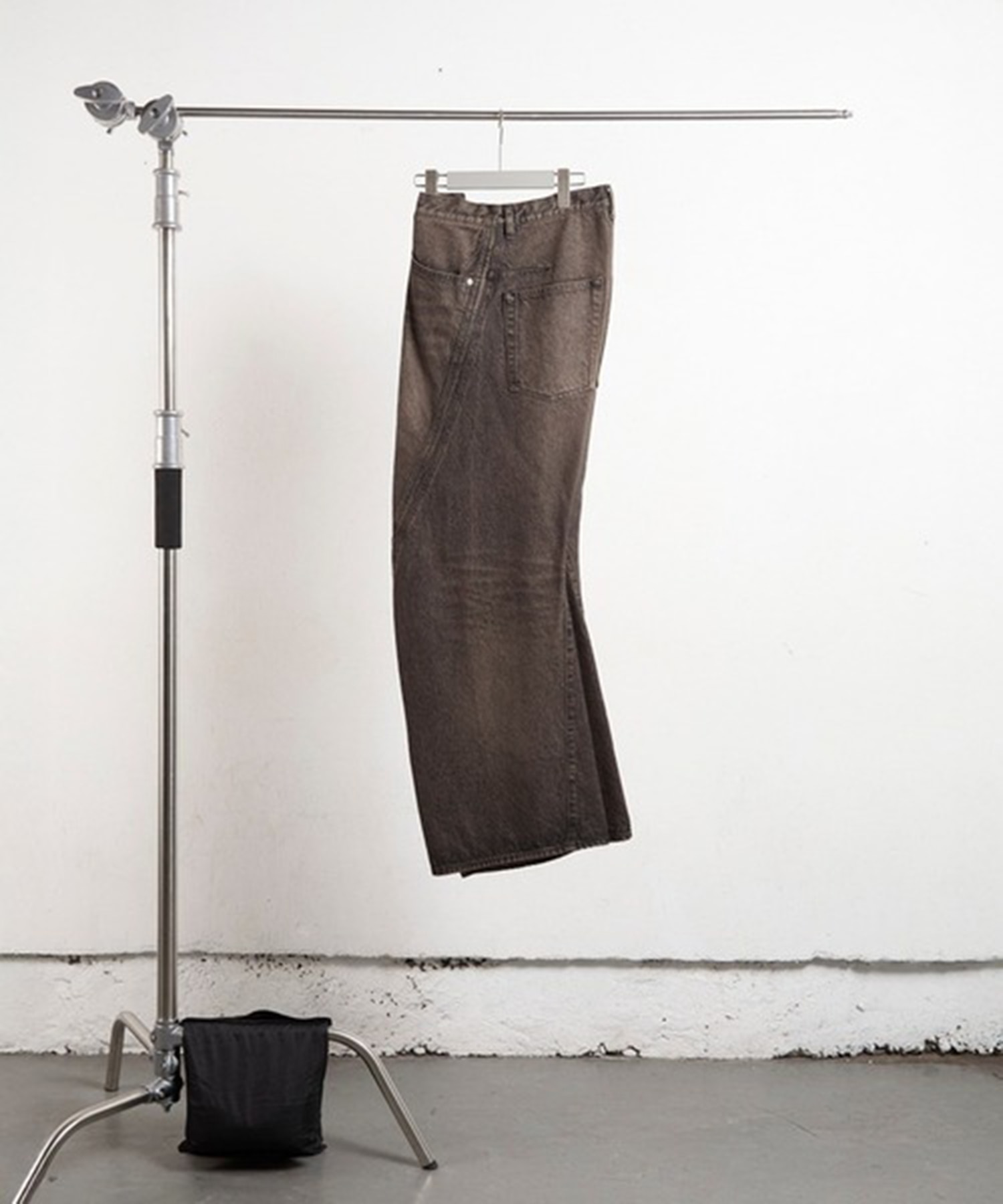 3D TWISTED WIDE LEG JEANS 