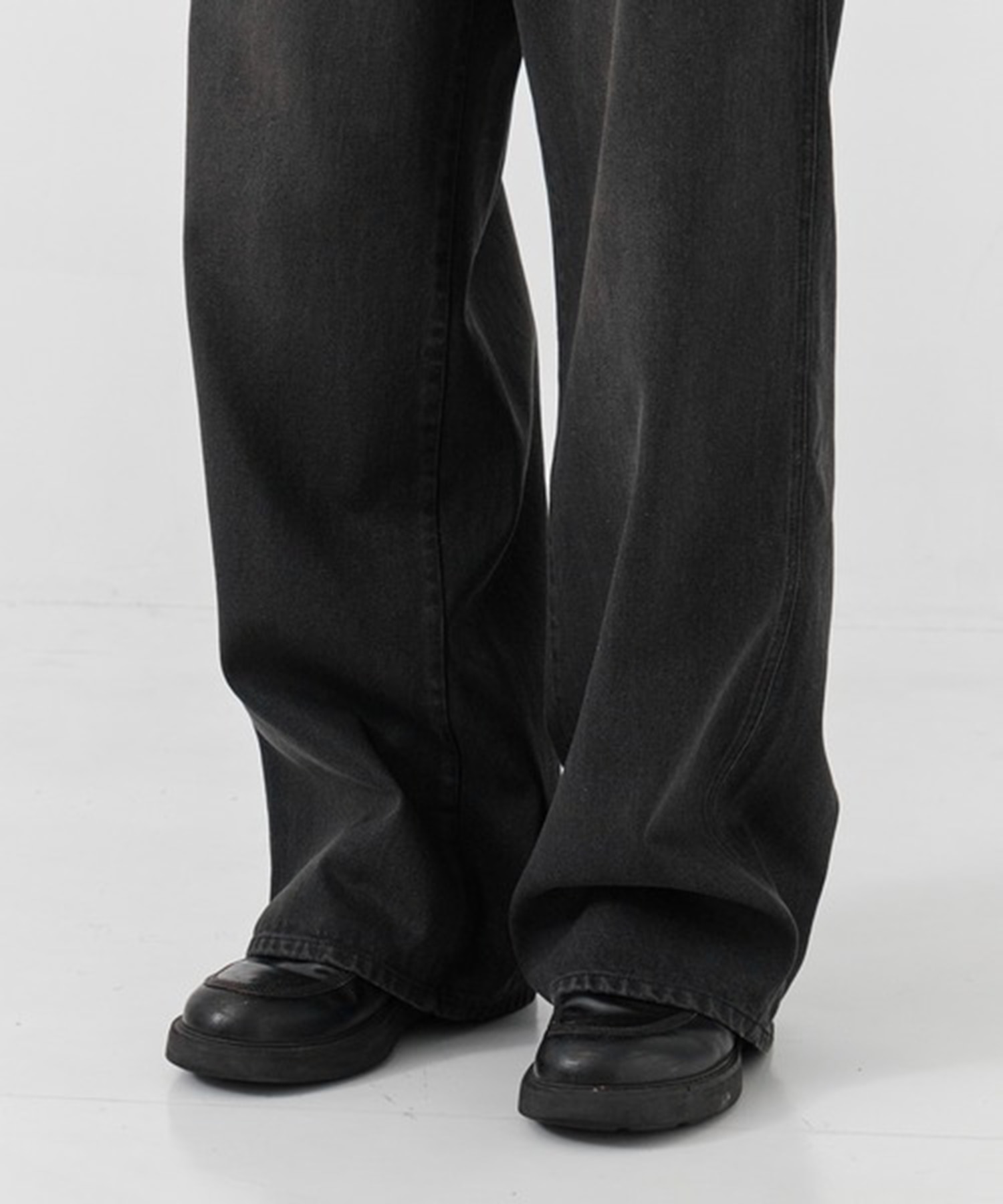 coating loose fit jeans  brown over die CONZ