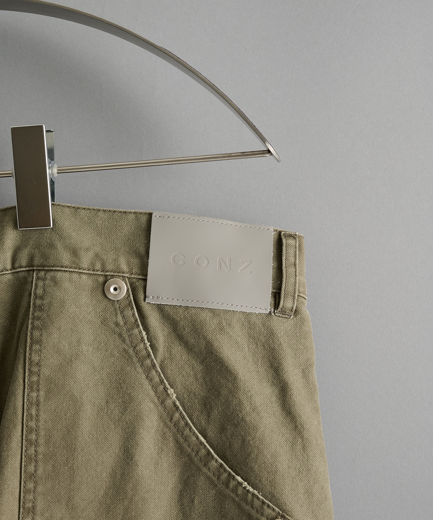 duck double knee curved leg pants CONZ