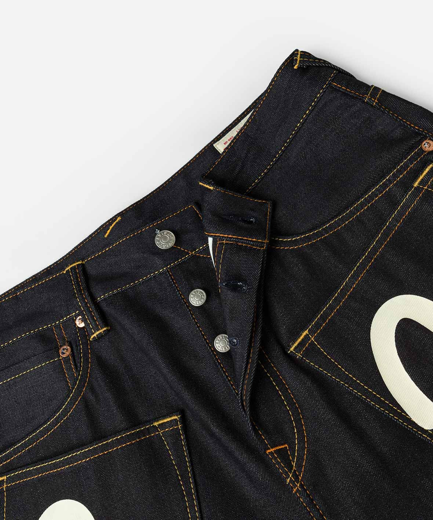 HT MULTI-POCKET DENIM SHORT EVISU