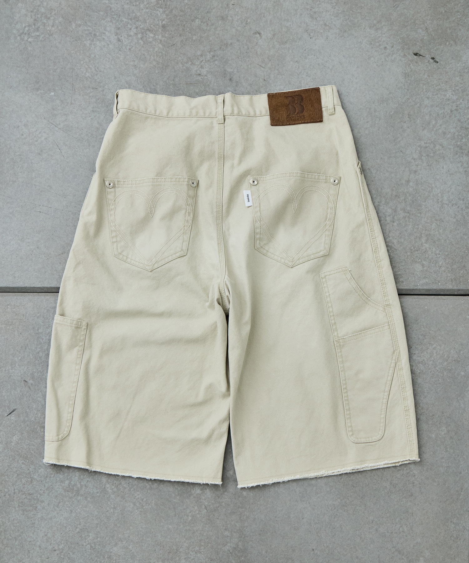 BASICKS×duck double knee curve leg shorts CONZ