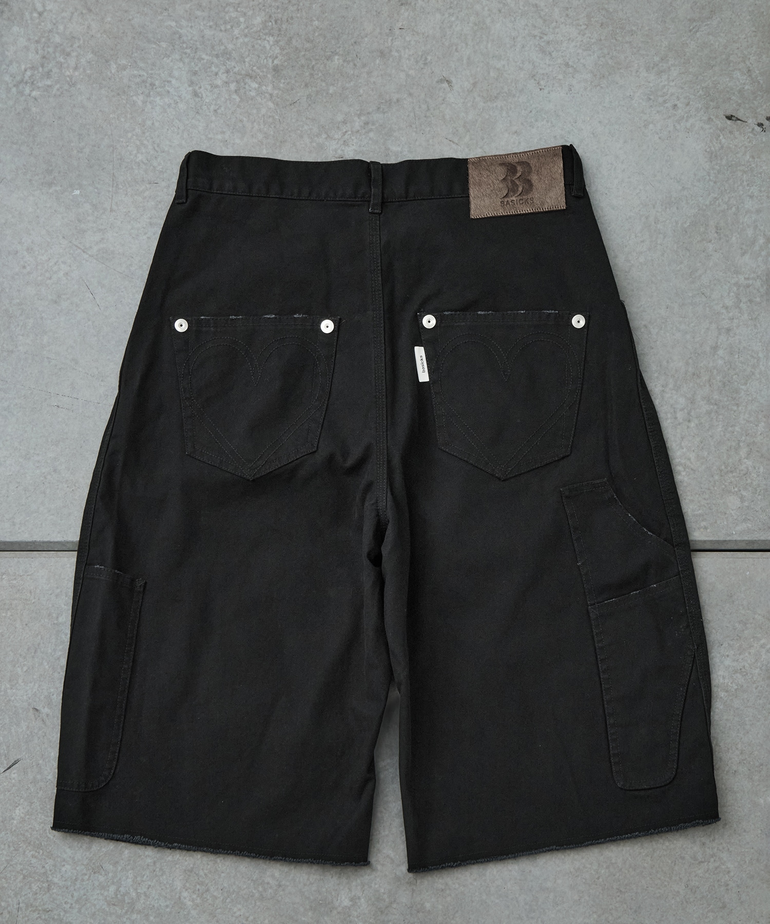 BASICKS×duck double knee curve leg shorts CONZ