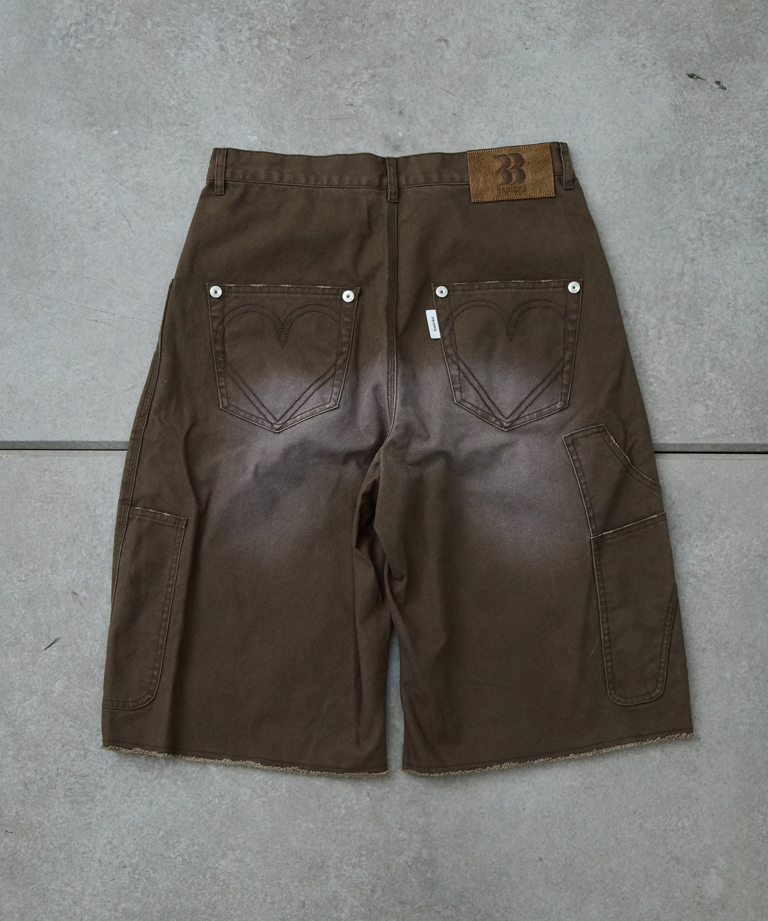 BASICKS×duck double knee curve leg shorts CONZ
