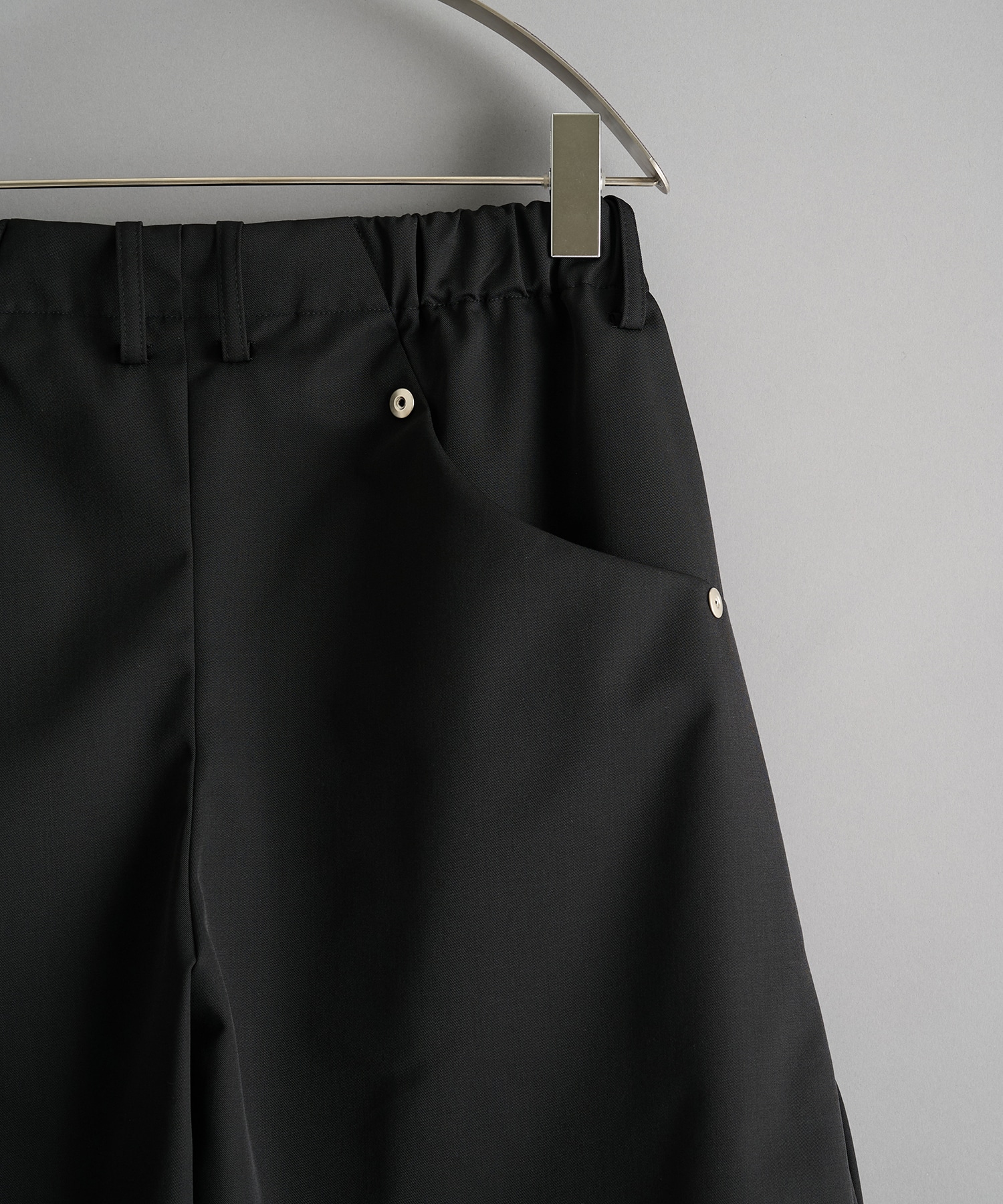 curve leg wide shorts CONZ
