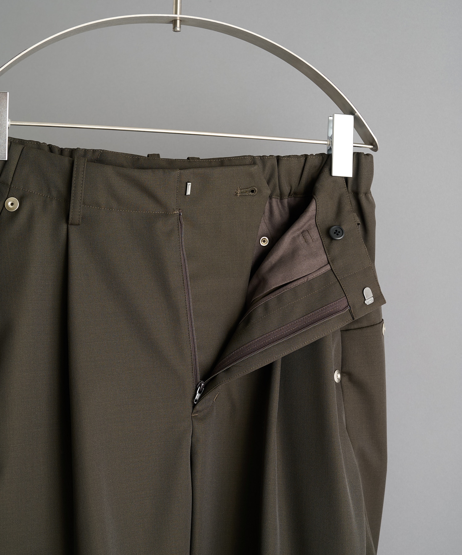curve leg wide shorts CONZ