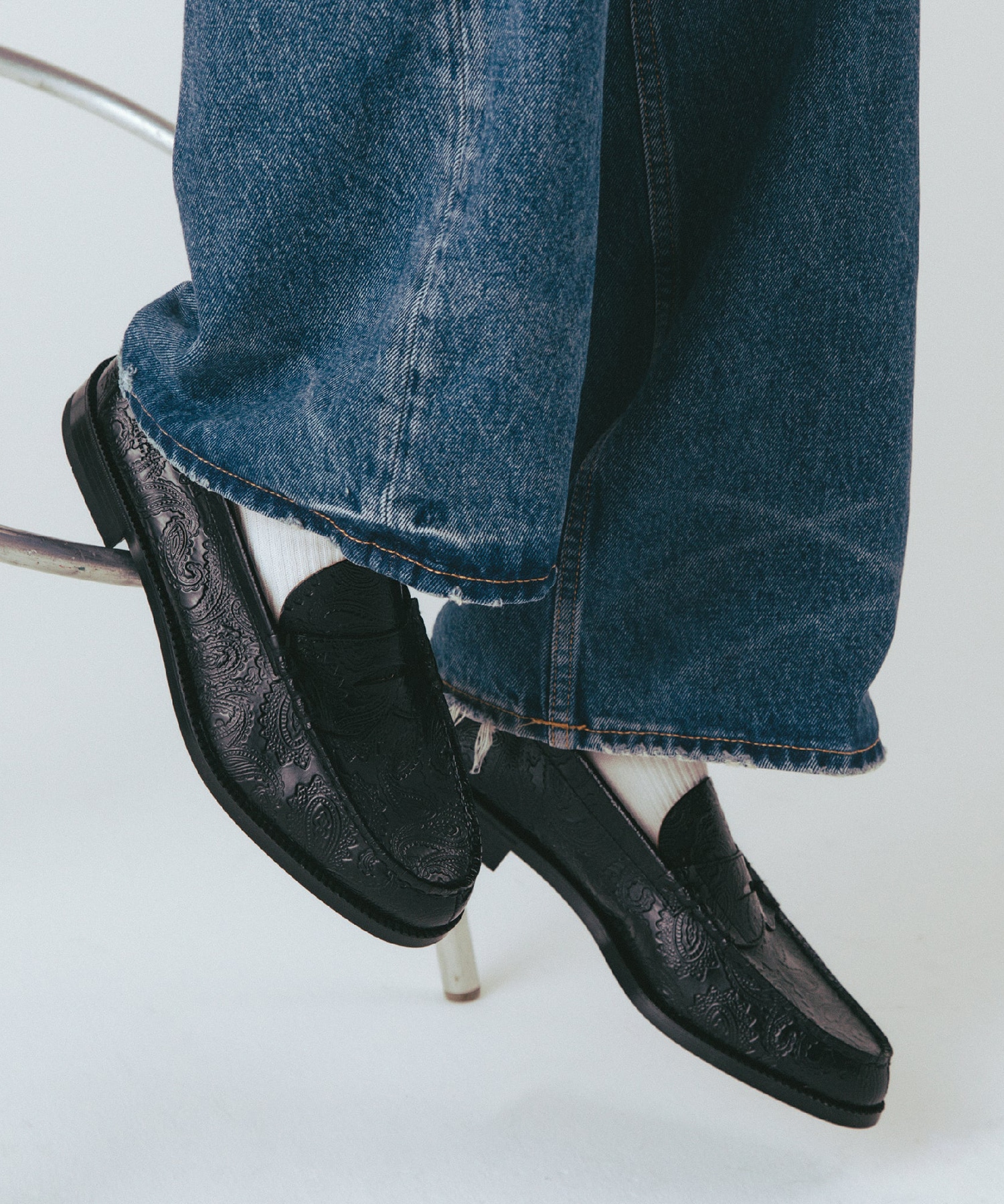 EMBOSSED LOAFERS BLACK PAISLEY The Kenford FINESHOES