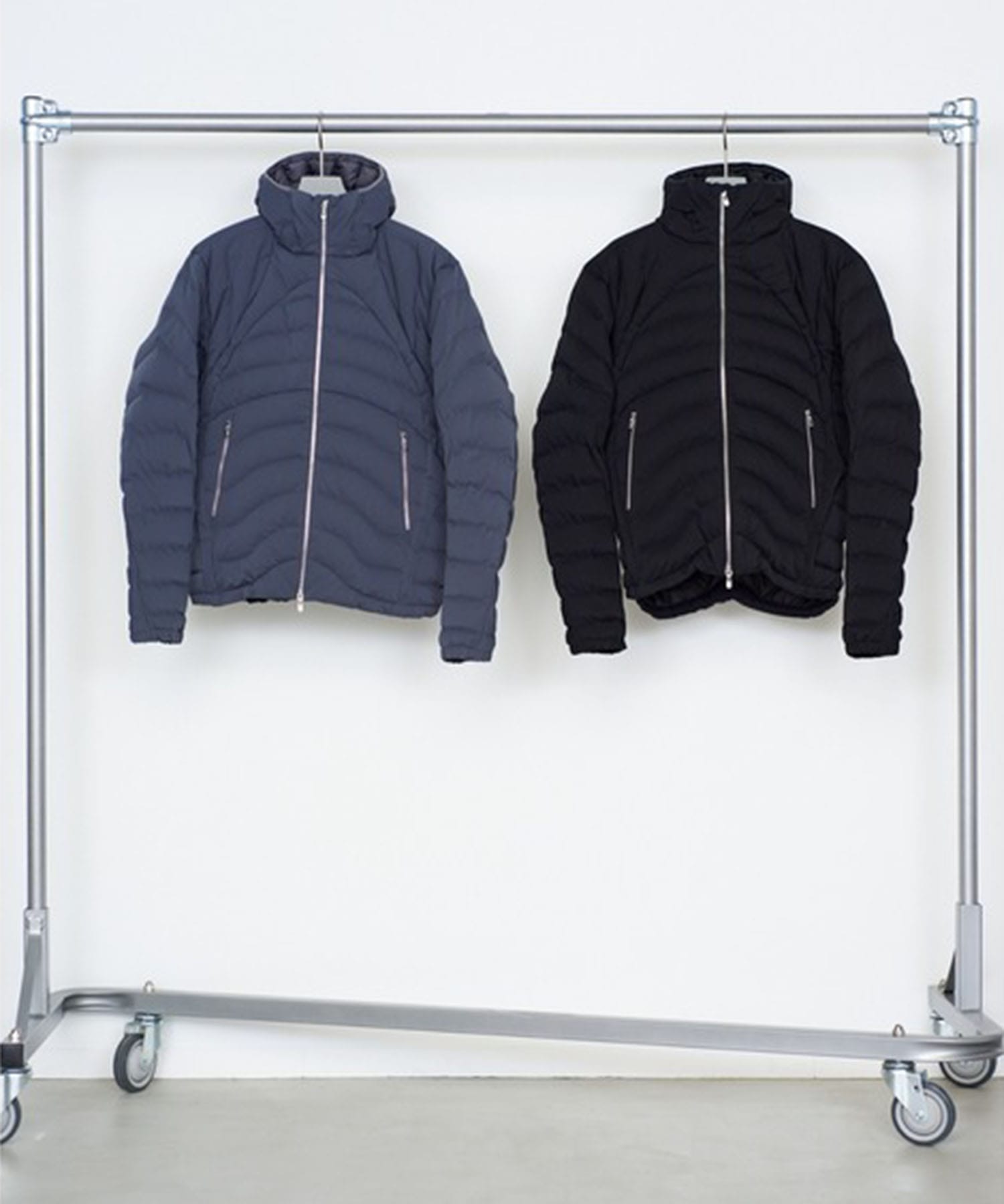 PANELLED HOODED PUFFER JACKET NVRFRGT