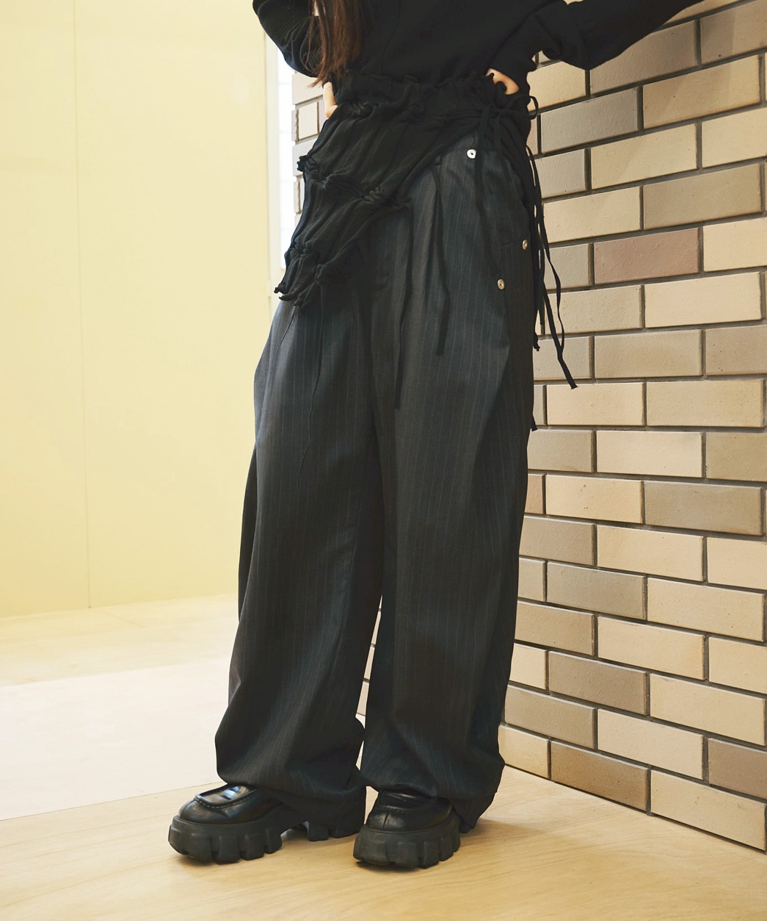 CURVE LEG TROUSERS CONZ