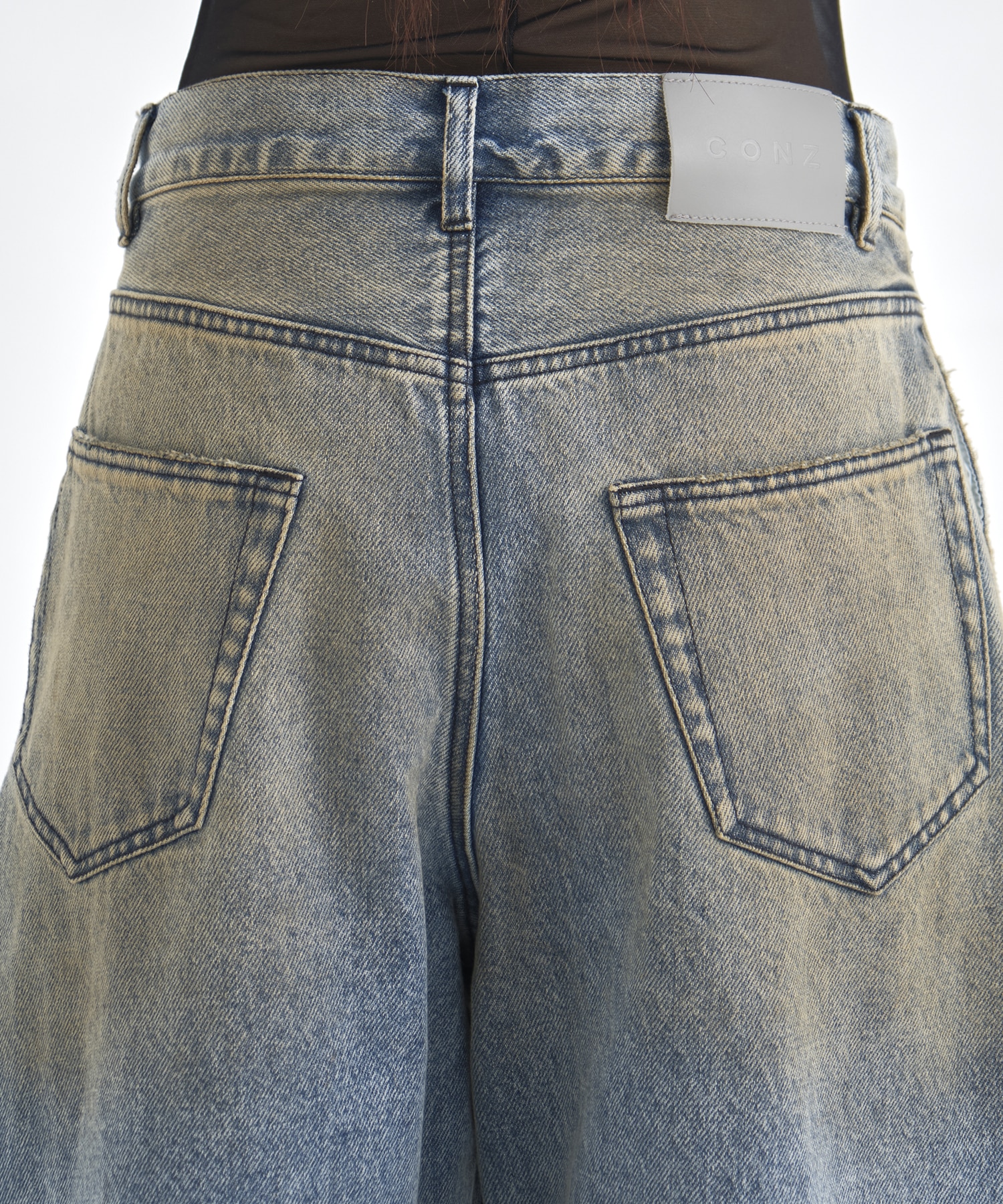 distressed curve denim CONZ