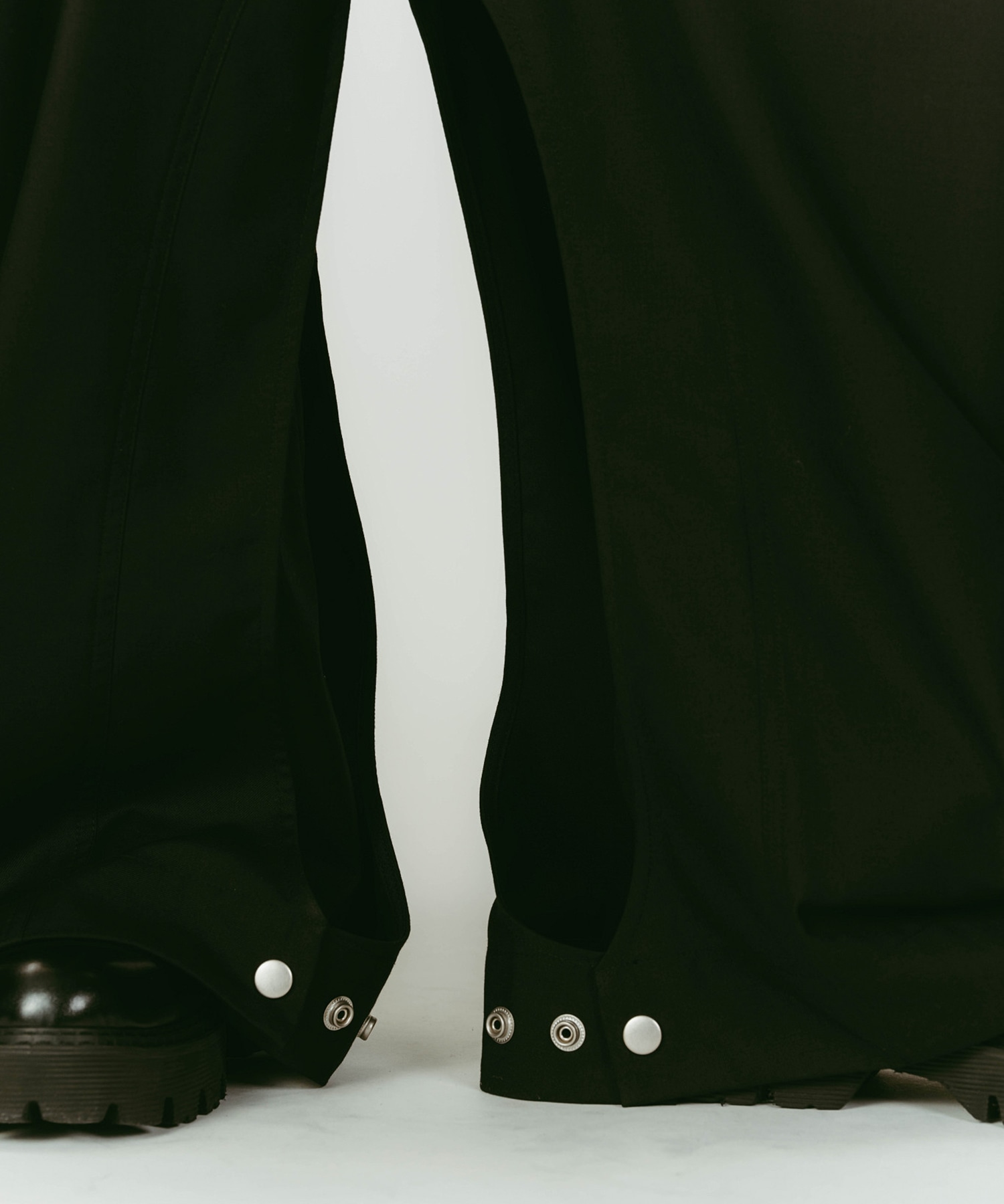 high-boot detail pants(unisex)/black 