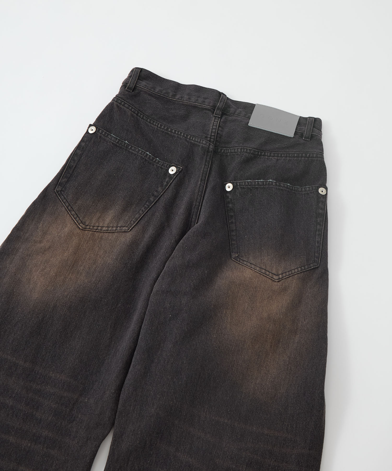 over dye curved denim CONZ