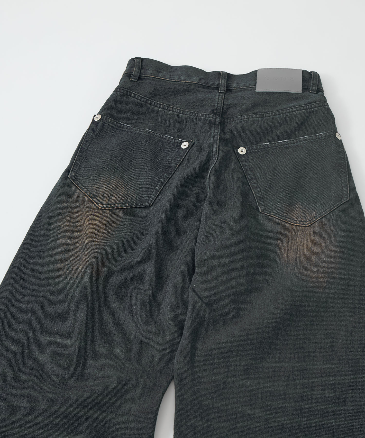 over dye curved denim CONZ