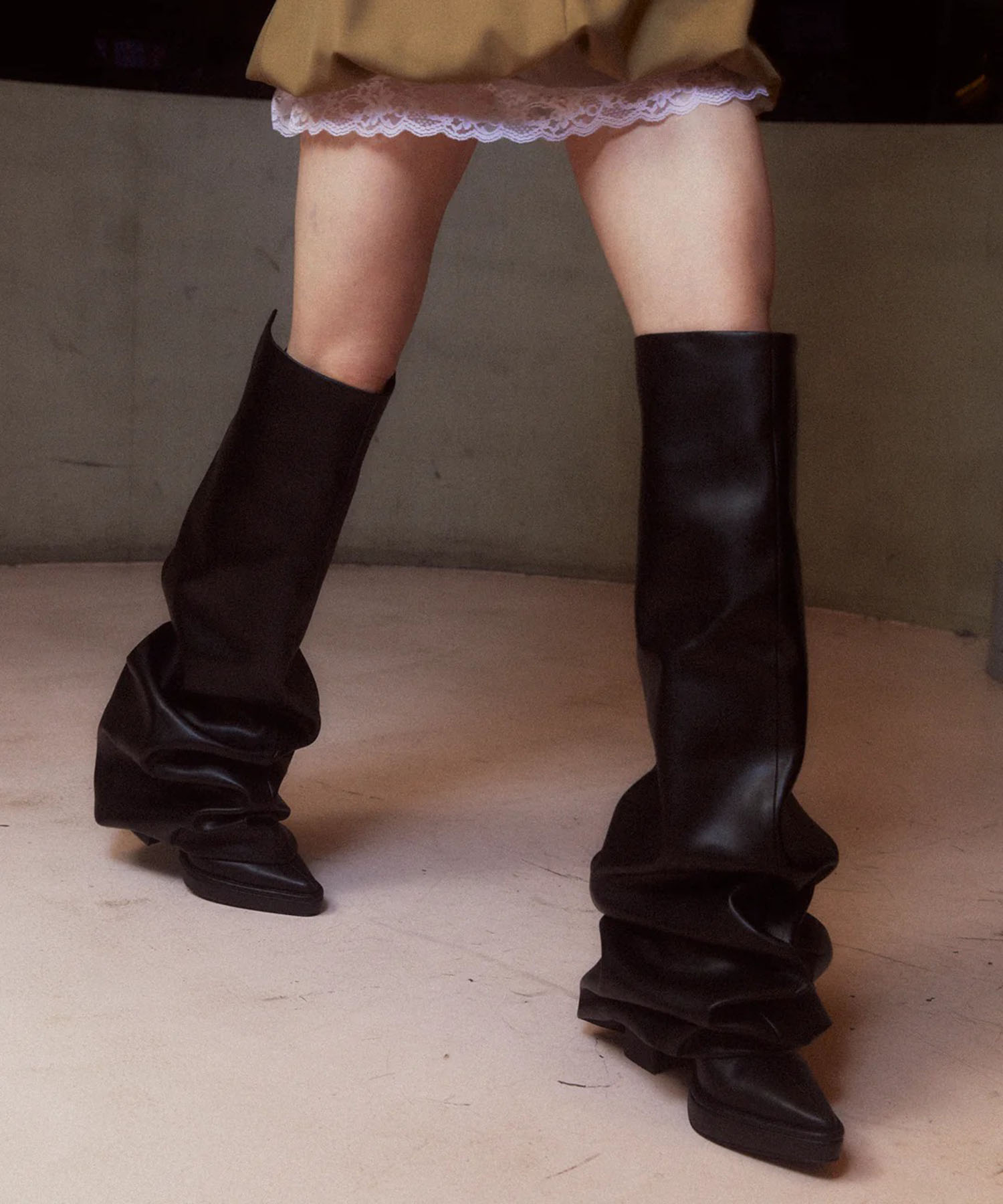 Melted Thigh Boots POOLDE