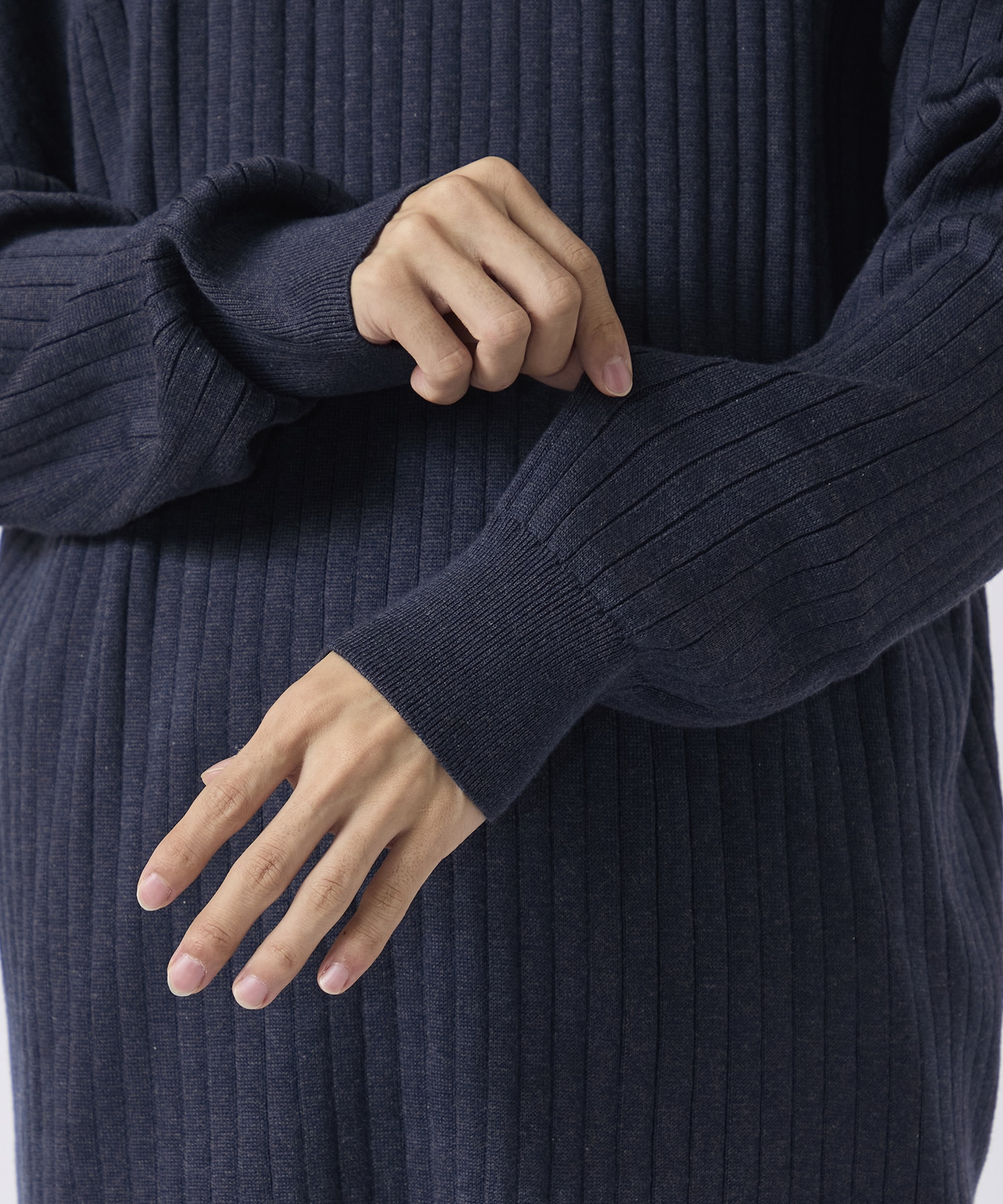 CREW NECK KNIT URU TOKYO