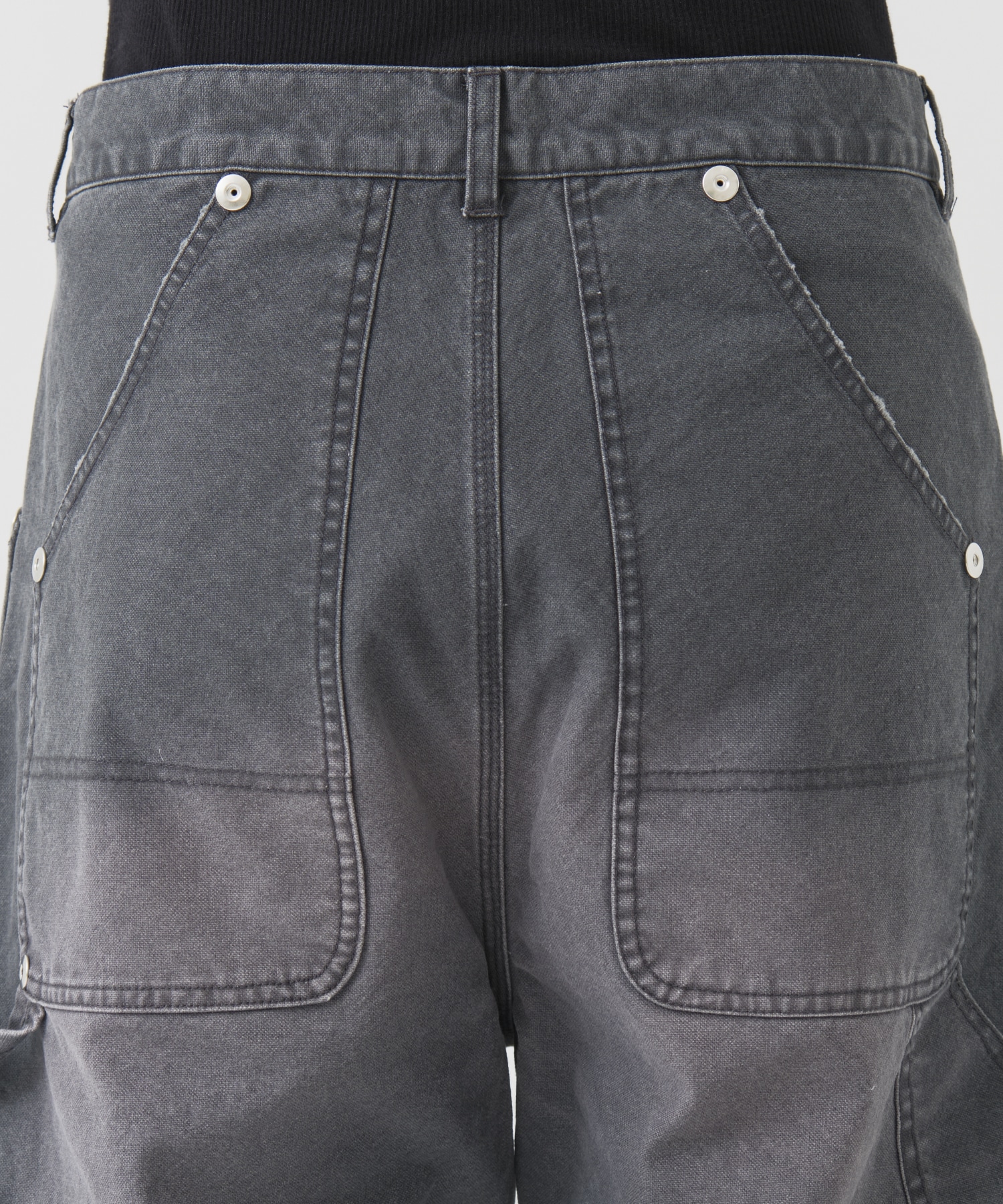DUCK DOUBLE KNEE CURVED LEG SHORTS CONZ