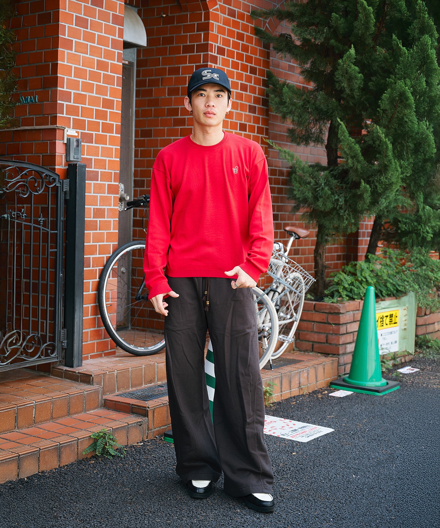SCRIPT KNIT L/S TEE SimplyComplicated