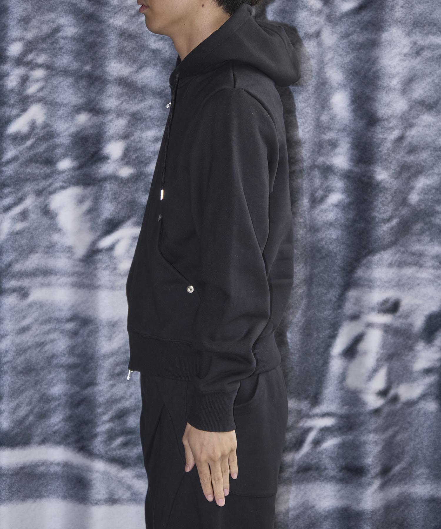 SHORT ZIP HOODIE CONZ