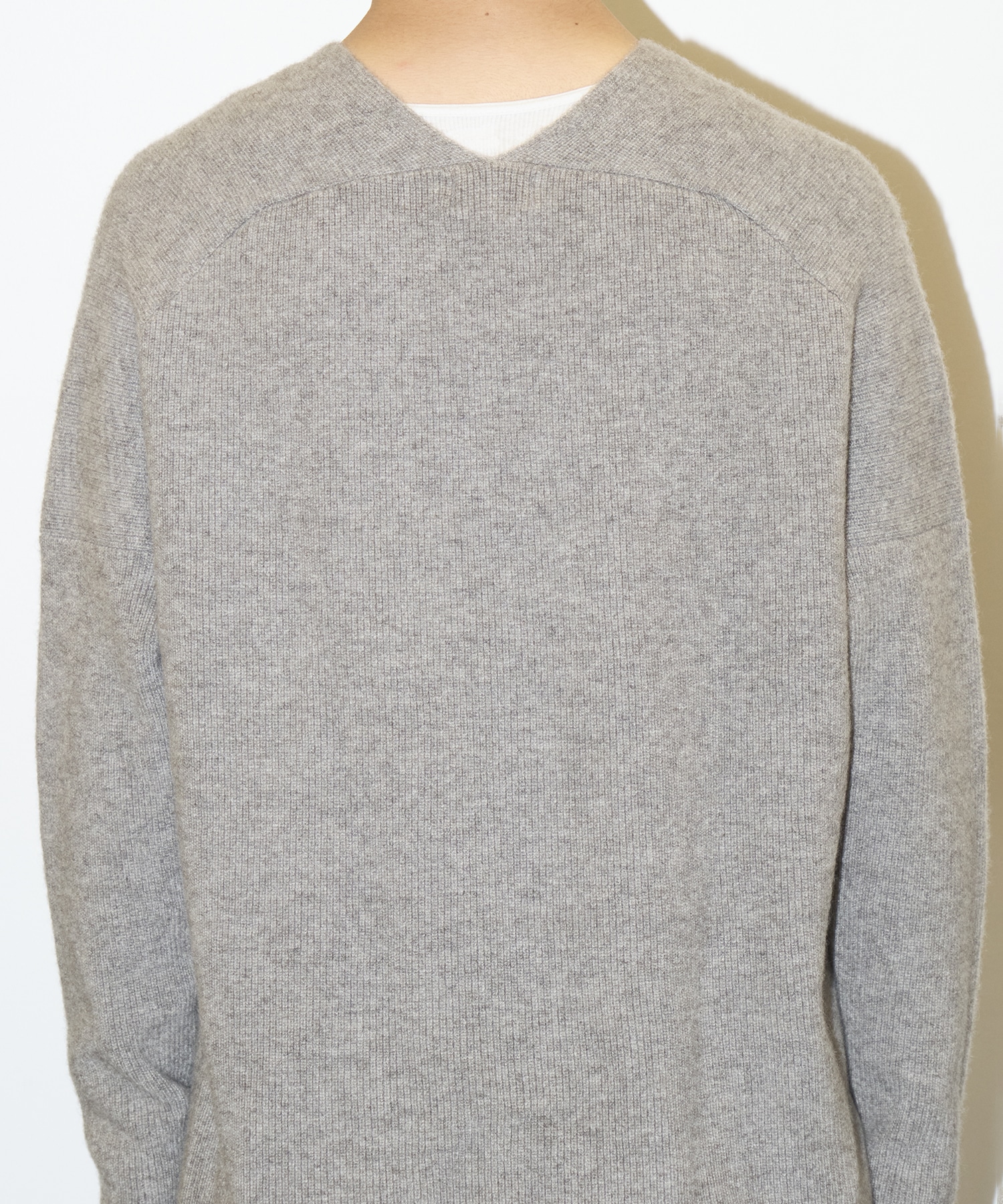 YAK V-neck Sweater Nomat