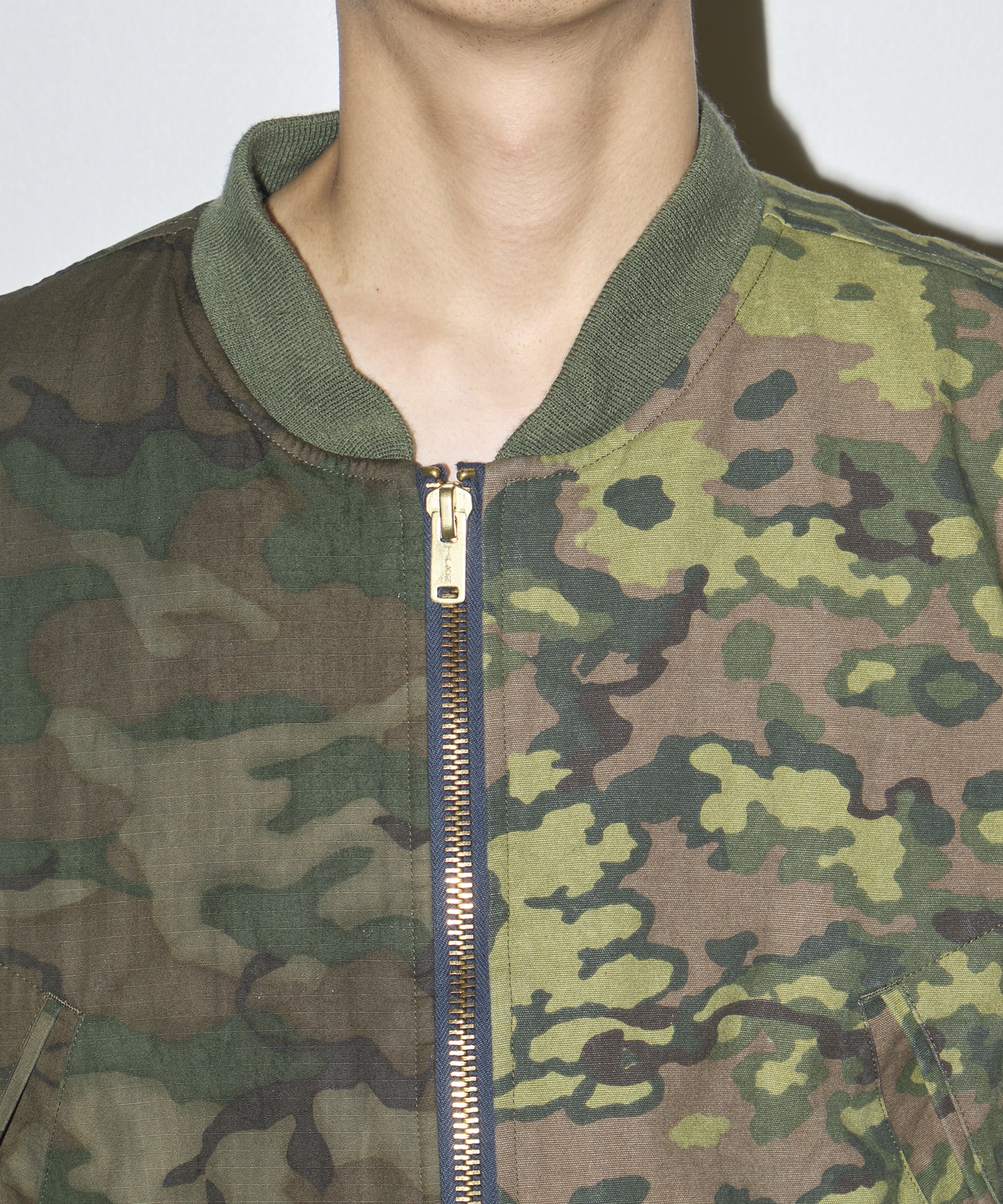 Third Way Cropped Bomber LES SIX