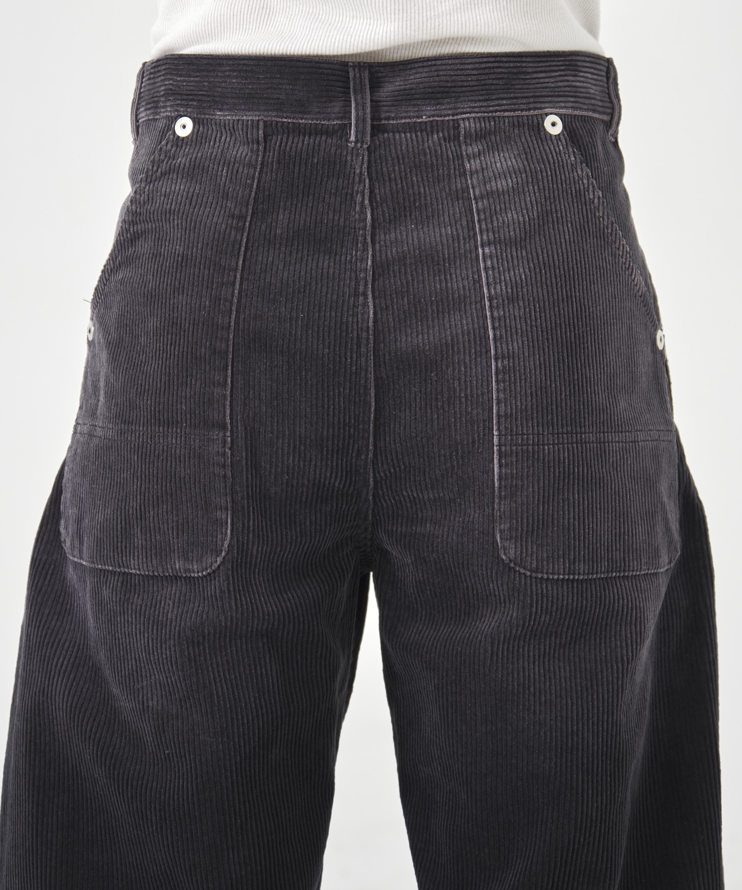 CORDUROY CURVED LEG PANTS CONZ