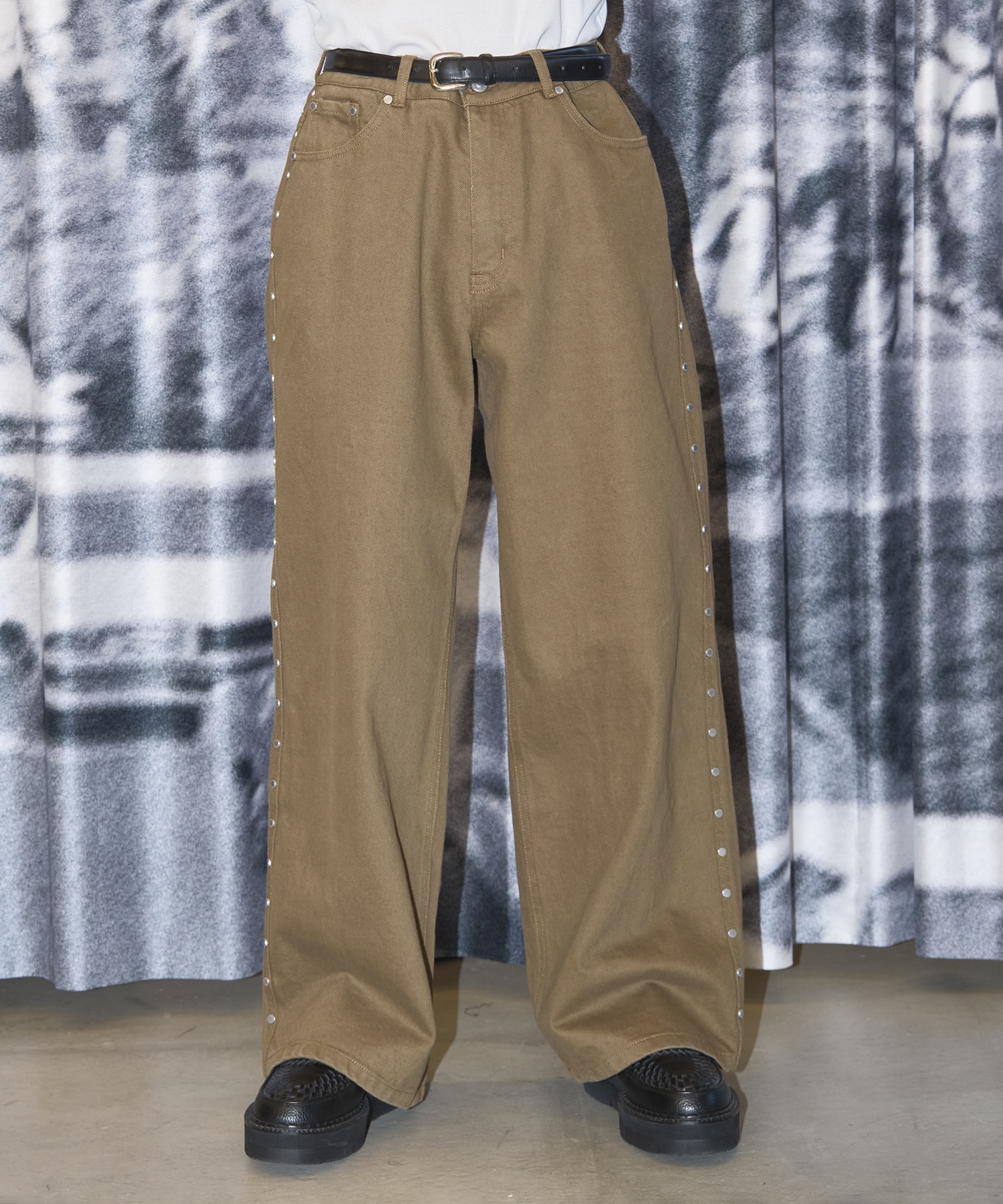 SUPER BAGGY STUDDED PANTS AFB